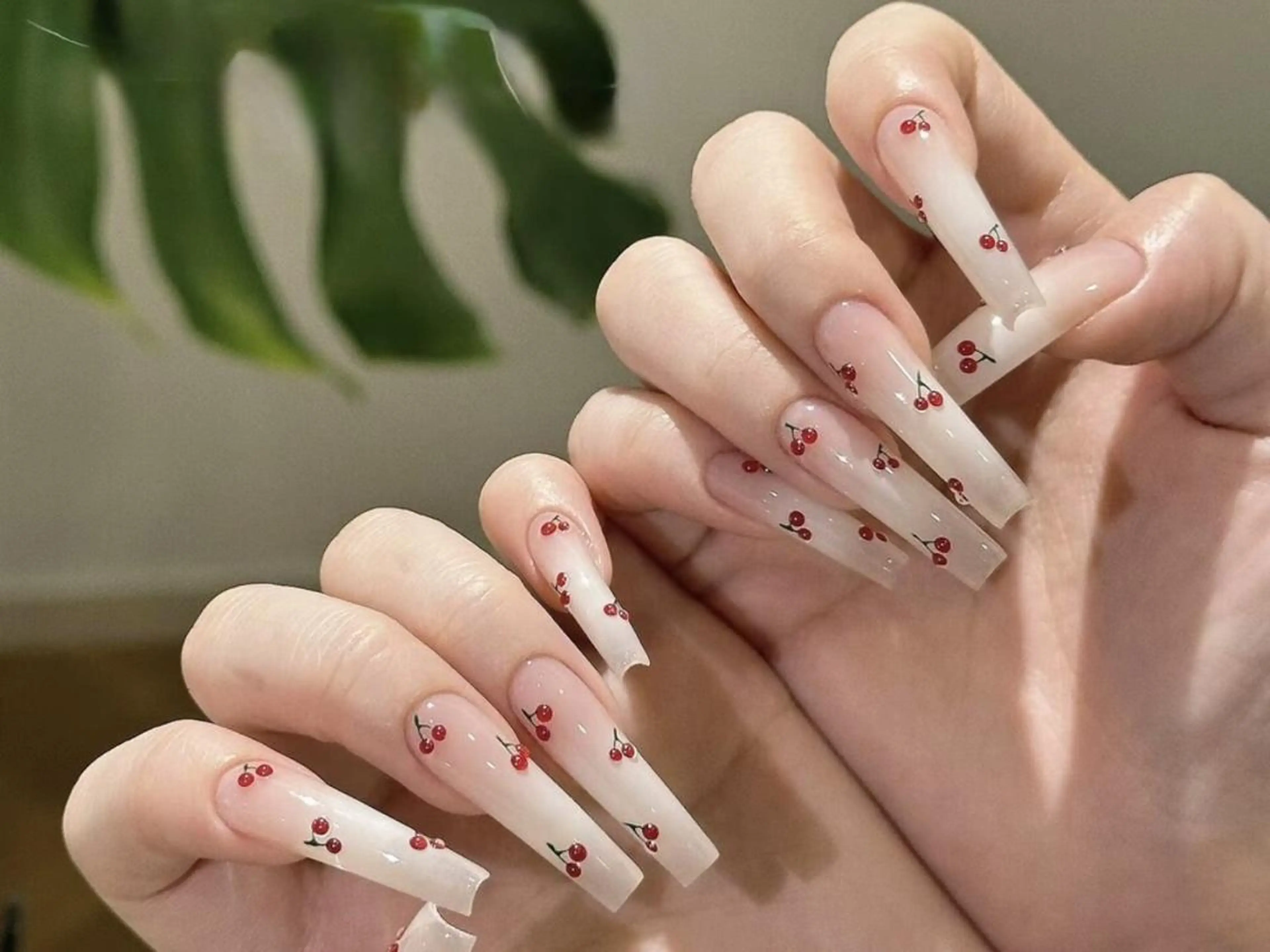 ネイル 長さ出し フットネイル フレンチネイル ジェルネイル ガラスフレンチ MoreGlam Nailsのネイルデザイン