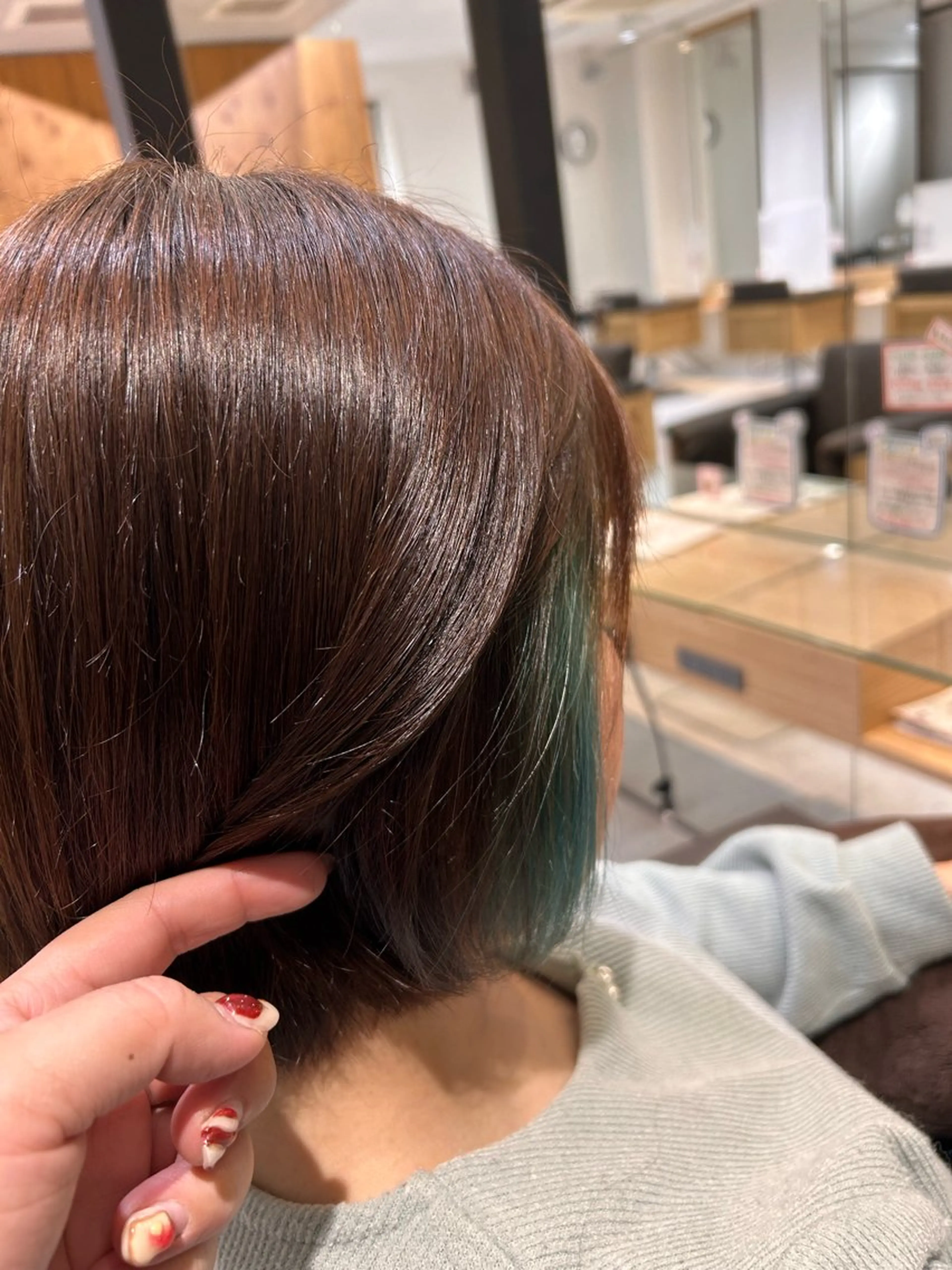 ショート カラー 玉田 千智のヘアスタイル