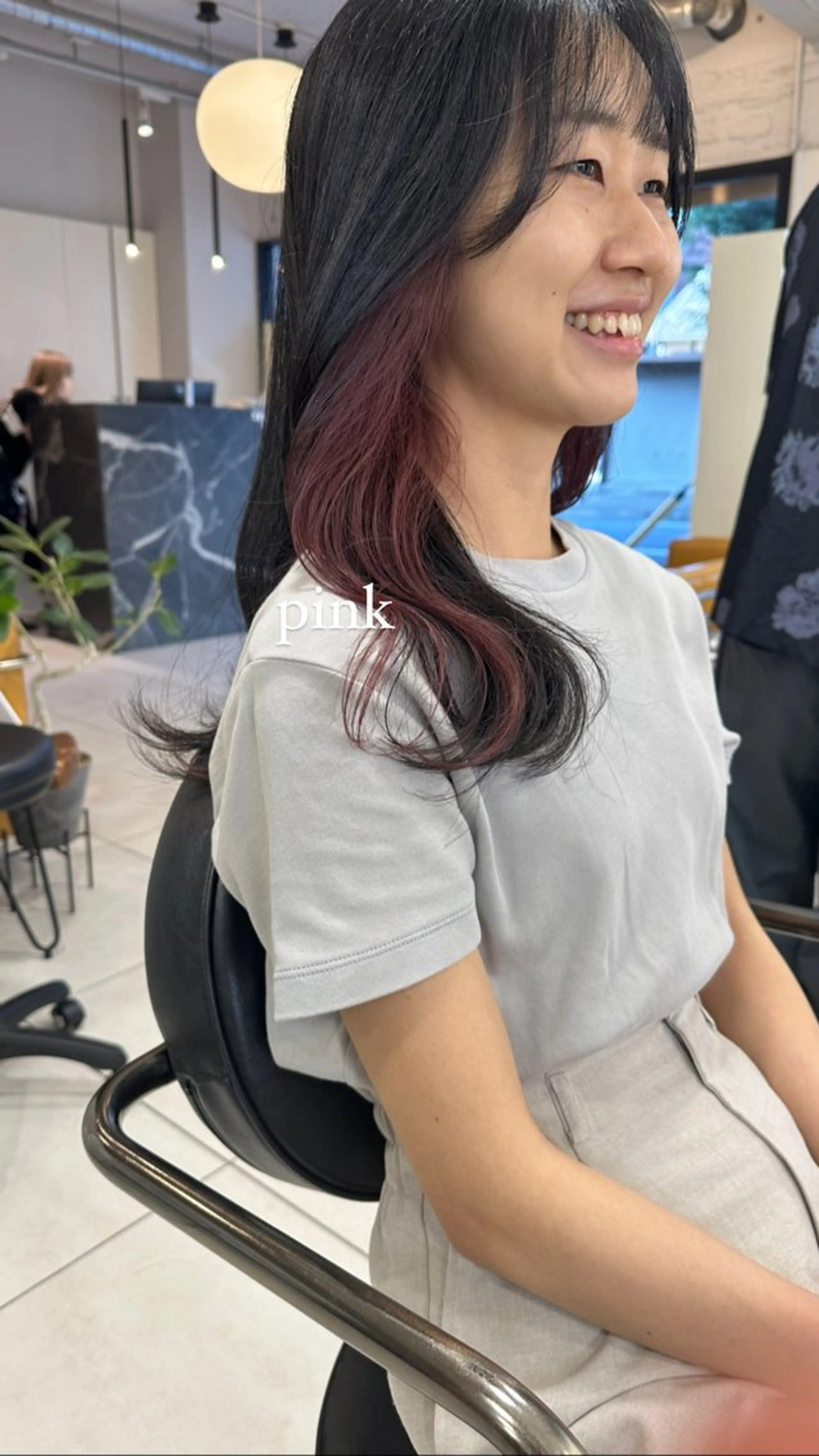 セミロング カラー イヤリングカラー インナーカラー ピンクカラー 山下恋佳/矢場町/ ブリーチ/ショートのヘアスタイル