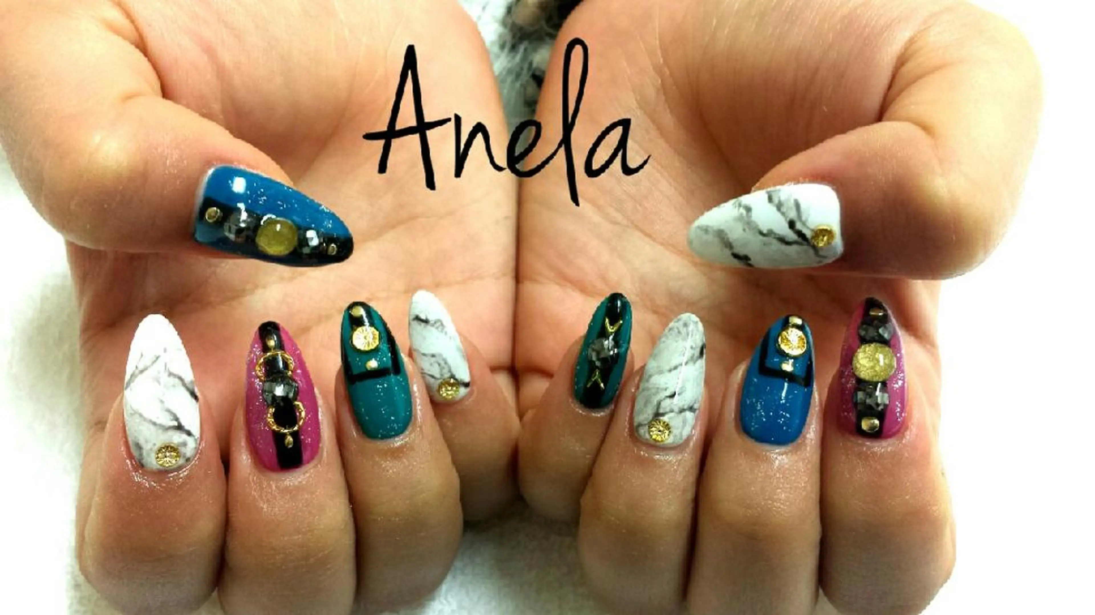 ネイル 河野ちえ (雑誌掲載サロン)のネイルデザイン