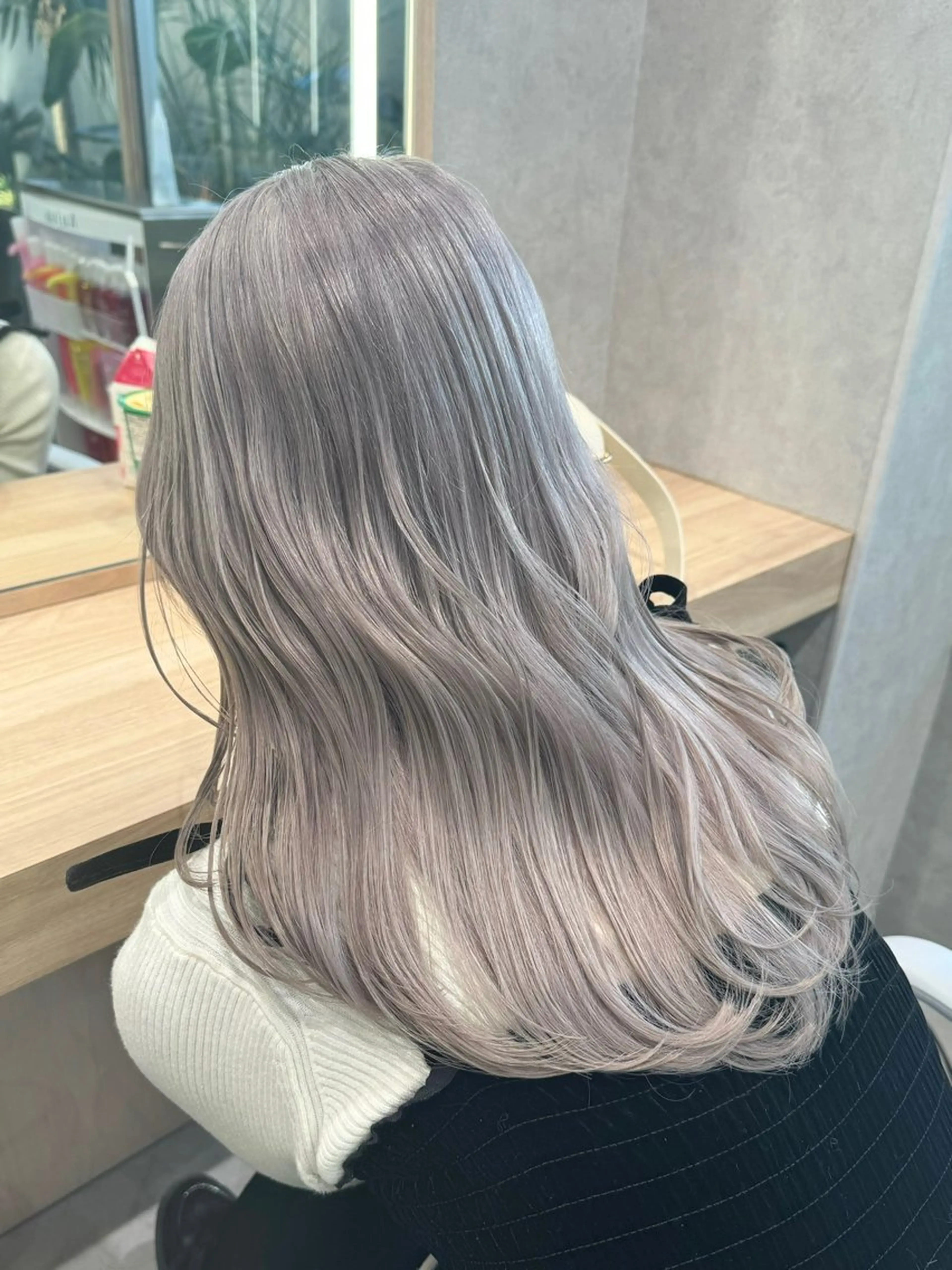 カラー グレージュ ヘアカラー トリートメント 《ブリーチ/赤み消し /髪質改善》若松良樹のヘアスタイル