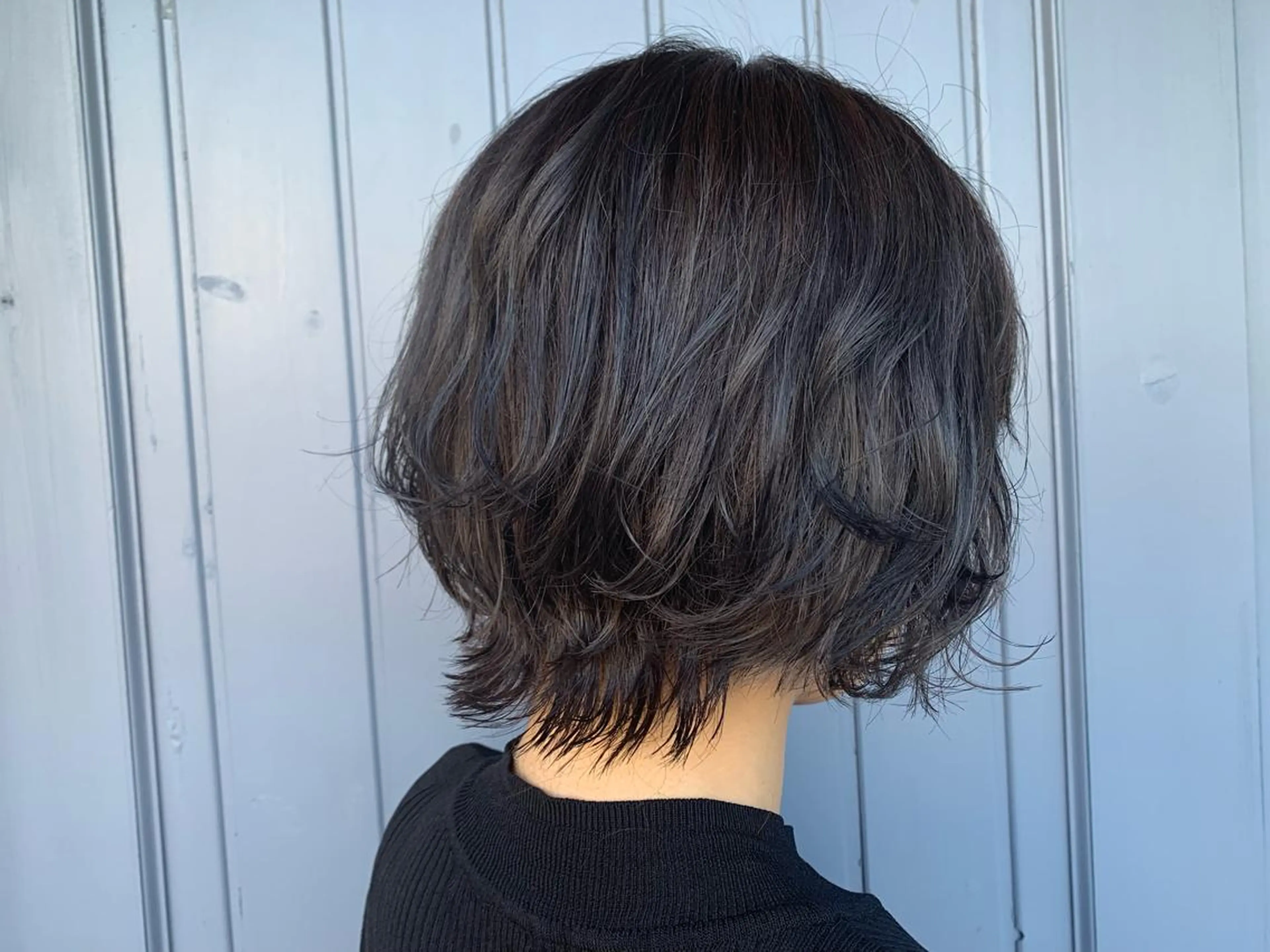 ショート カラー 舘谷 愛莉のヘアスタイル