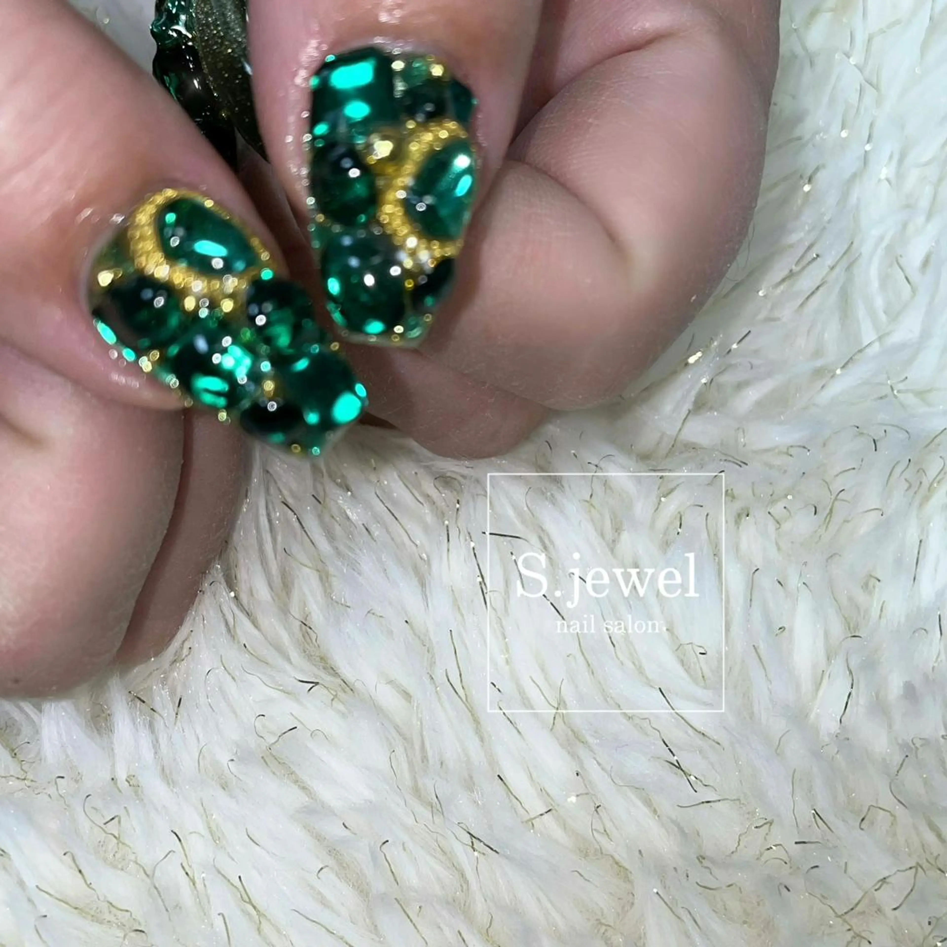 ネイル S. JEWELのネイルデザイン