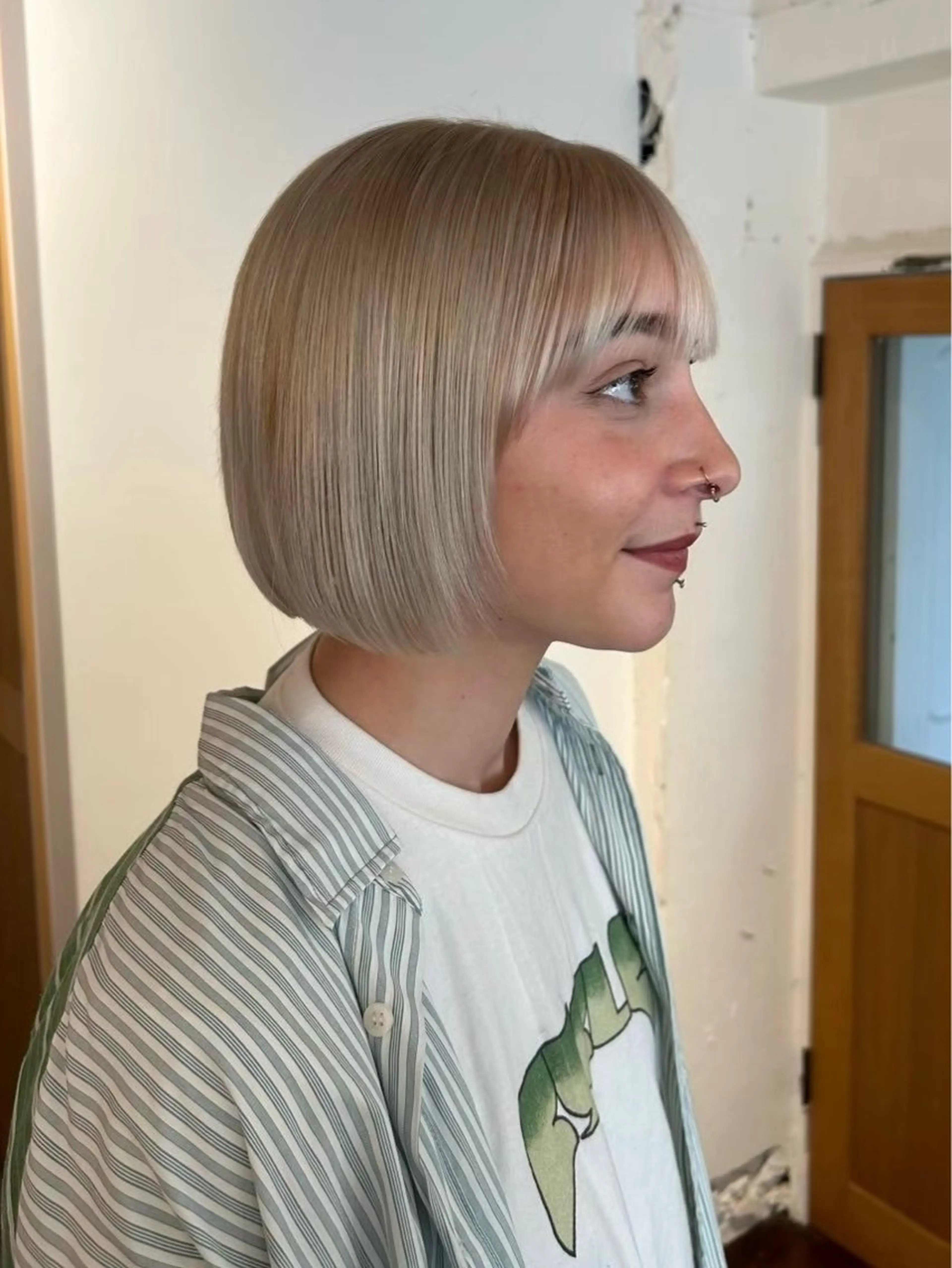 ショート 切りっぱなしボブ ボブ UNU【ユヌ】所属・*UNU* RICOのヘアスタイル