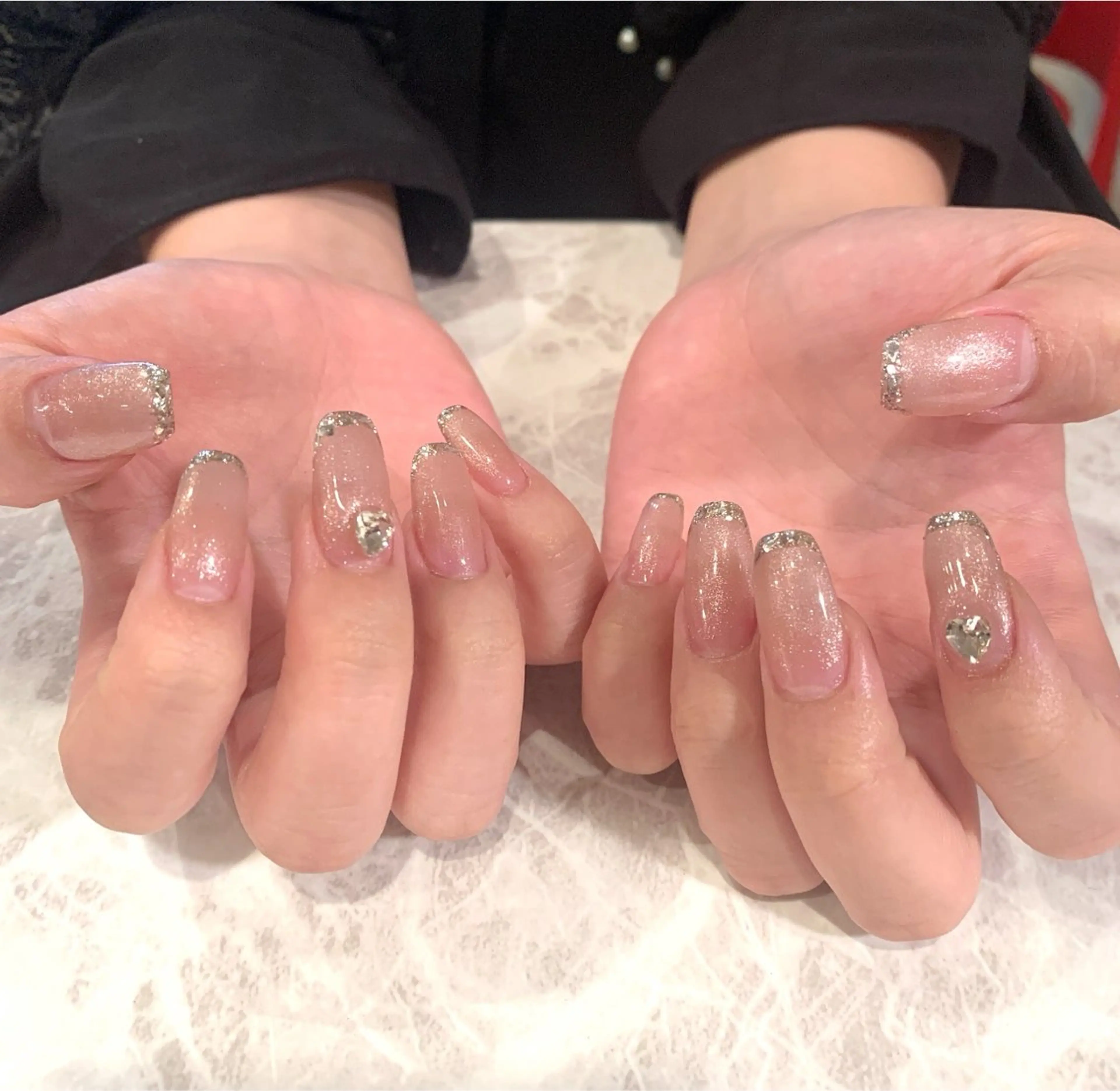 フレンチ、グラデーション(カラーベース)、ガラスフレンチ、オフィスネイル、シンプルネイルの写真