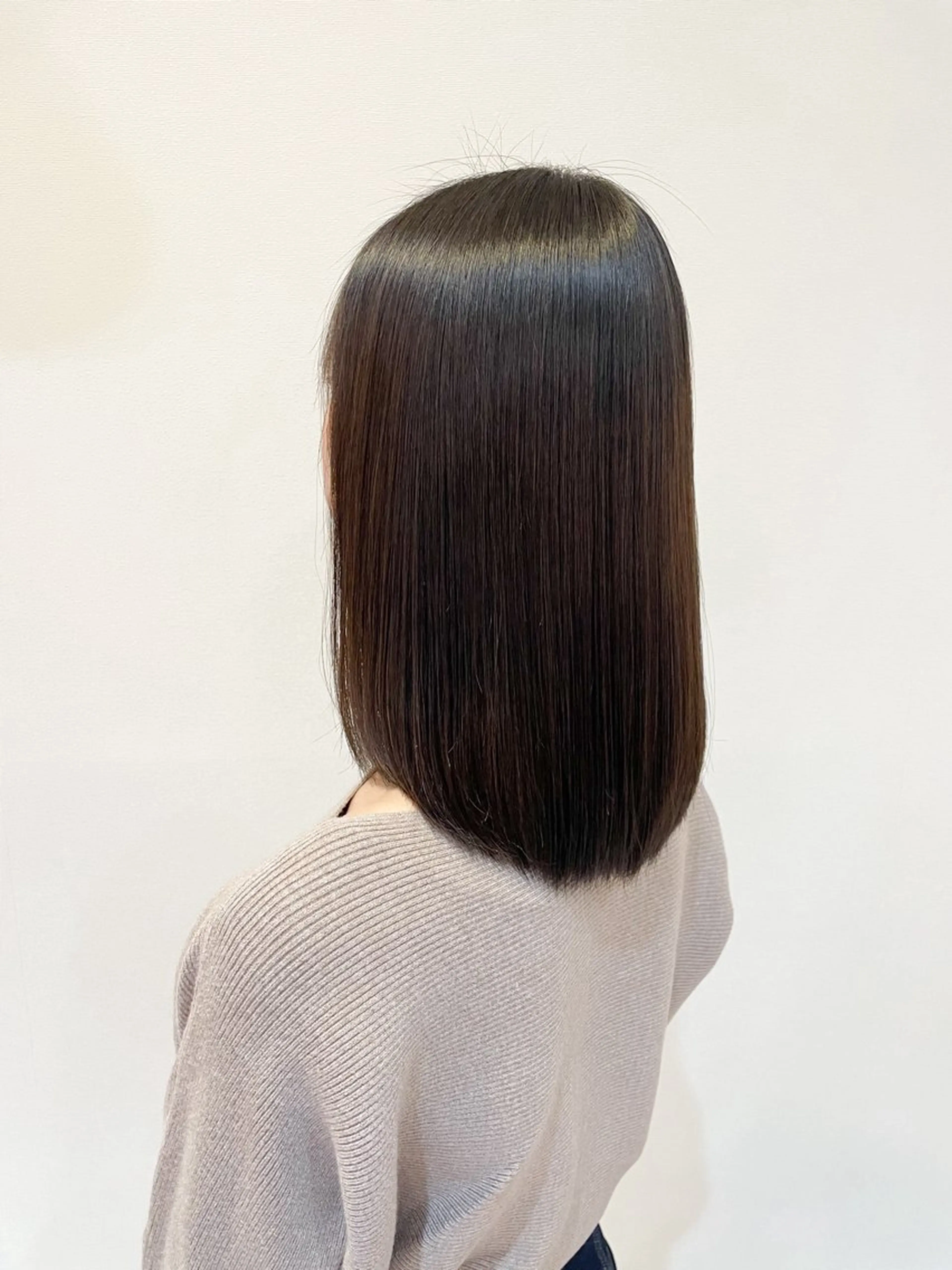 セミロング 石平 暖のヘアスタイル