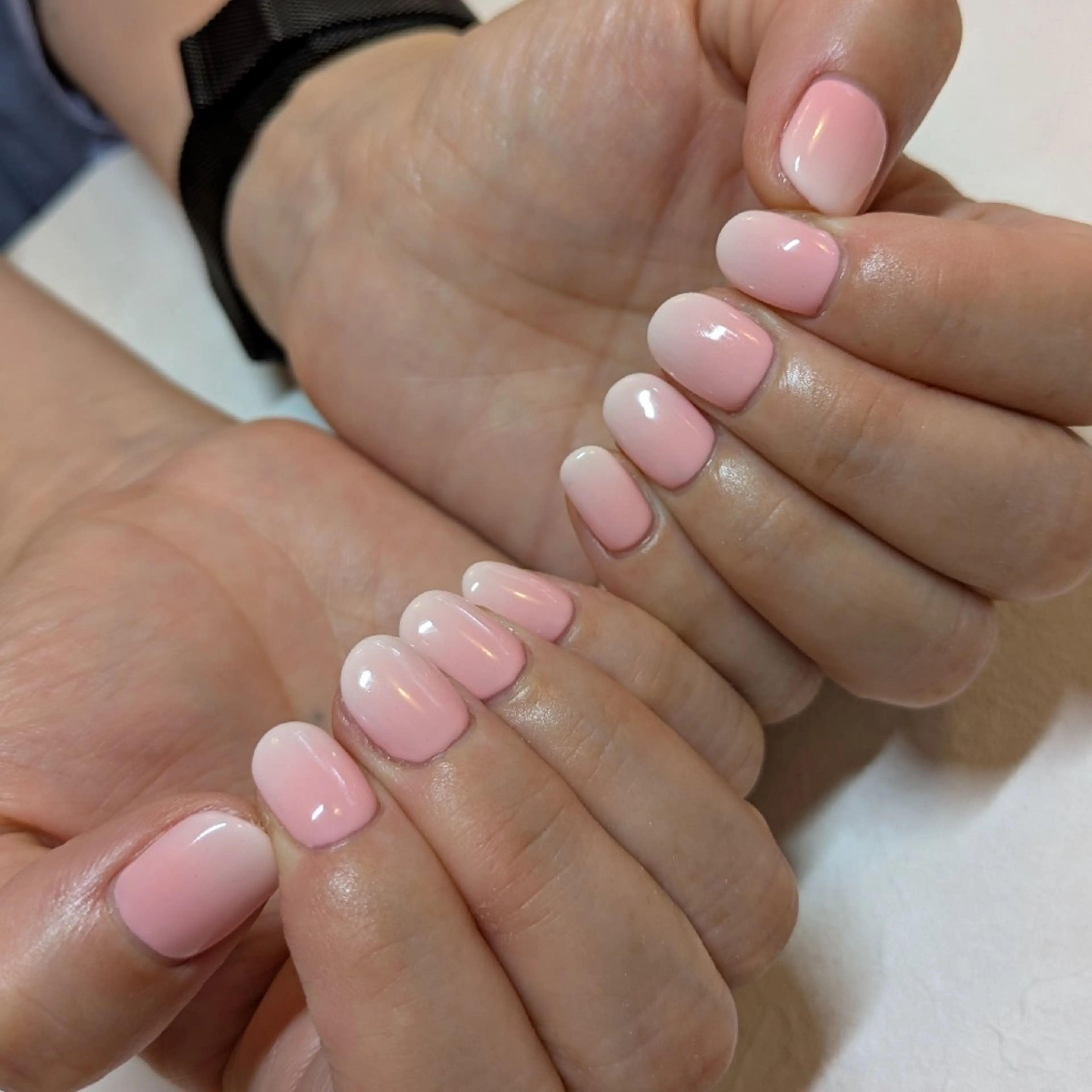 ネイル ジェヌインネイル 河内のネイルデザイン