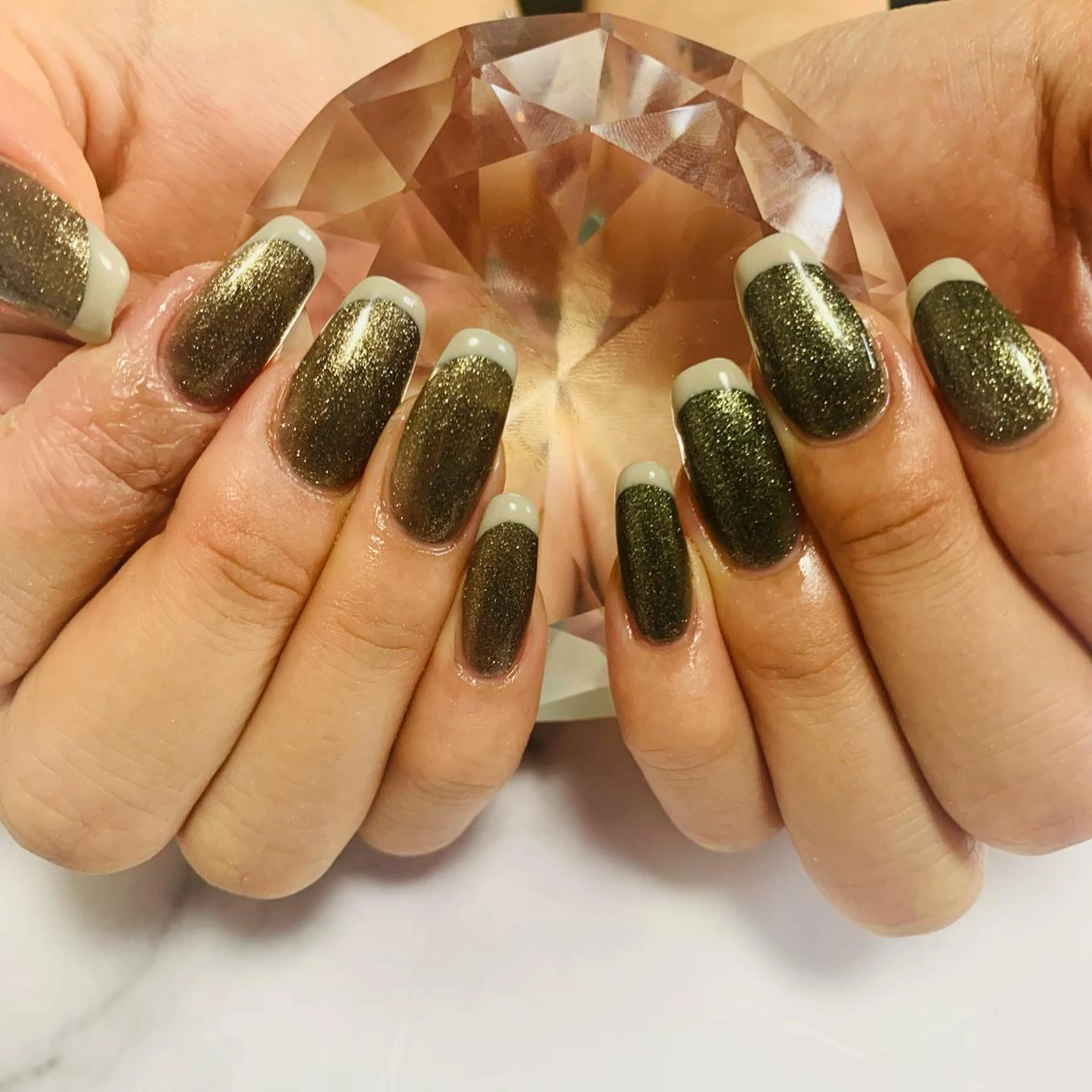 ネイル フレンチネイル スクエアネイル happiness nailのネイルデザイン