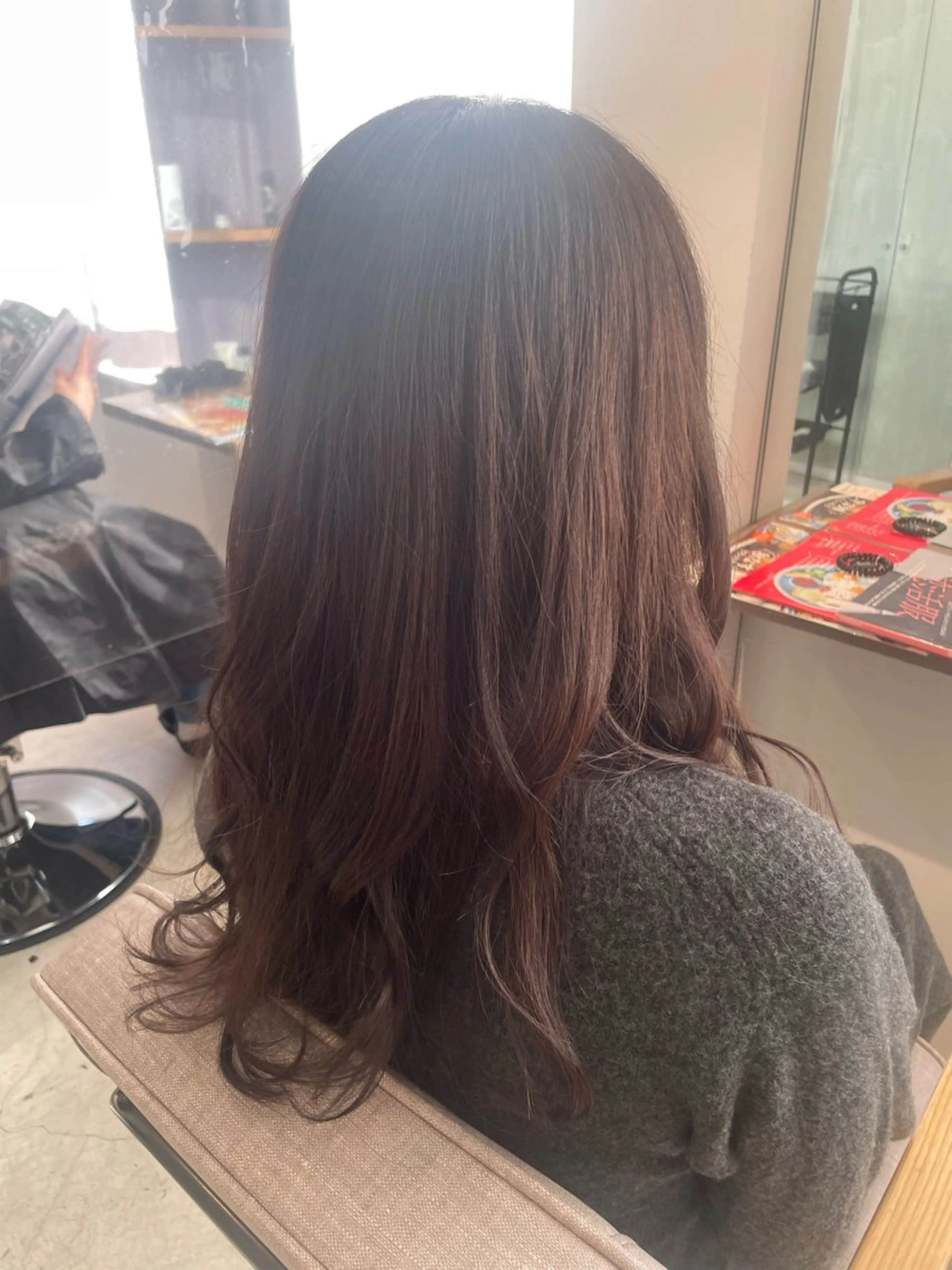 ロング 特化✨透明感カラー 白髪染め✨住田緋菜のヘアスタイル