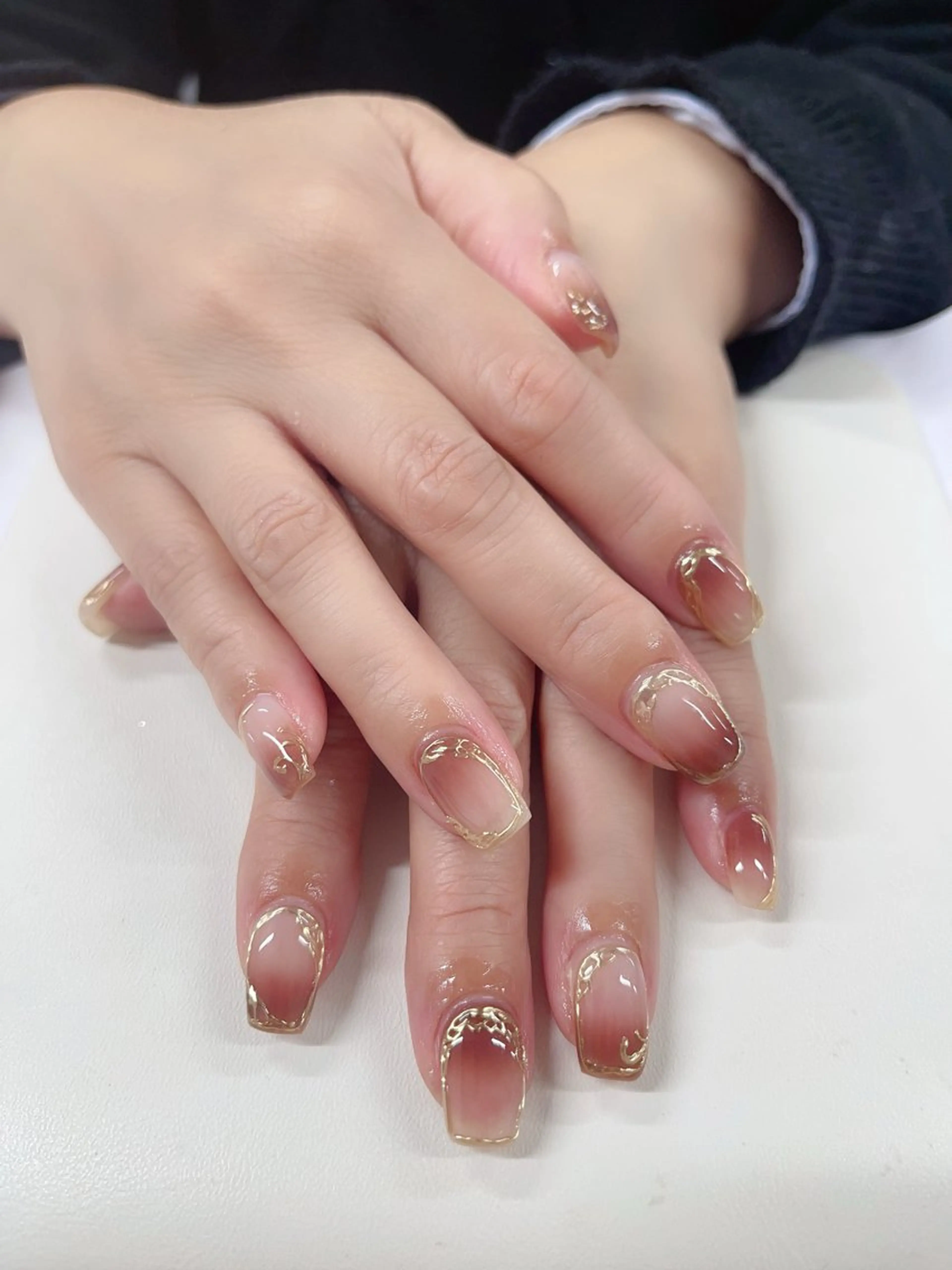 ネイル グラデーション ミラーネイル nail salon AIのネイルデザイン