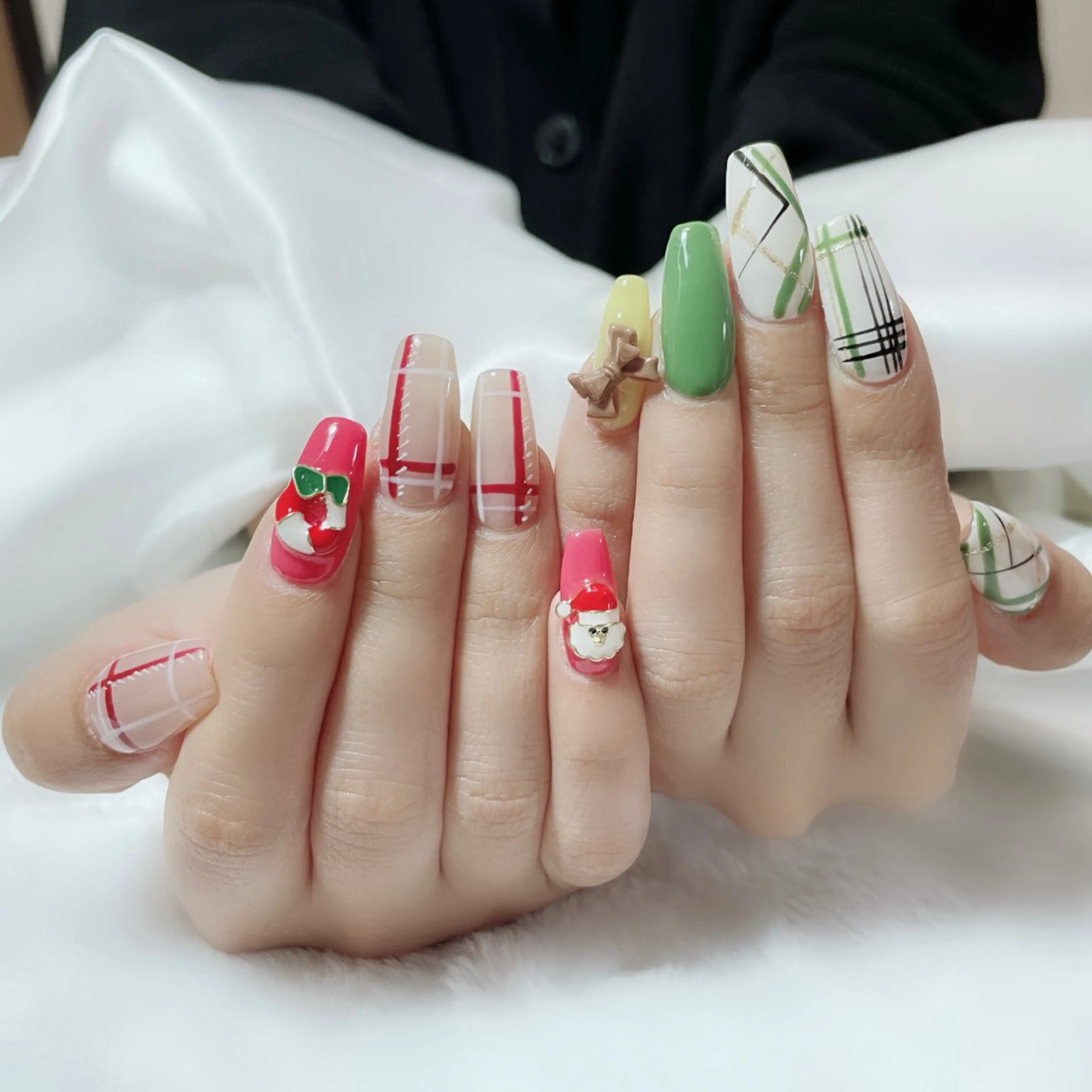 ネイル Amina nail salonのネイルデザイン