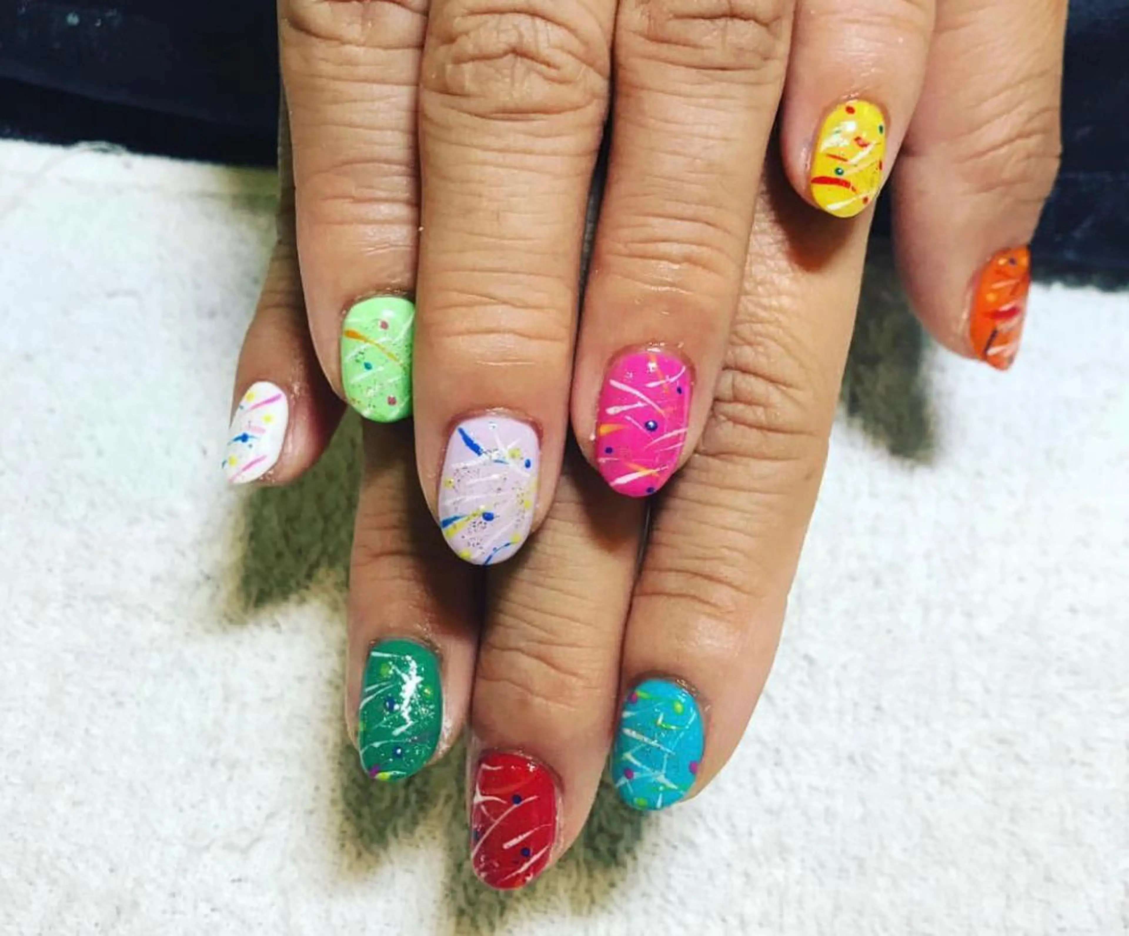 ネイル マルサンカクシカク所属・○△□ 守口市のネイルデザイン