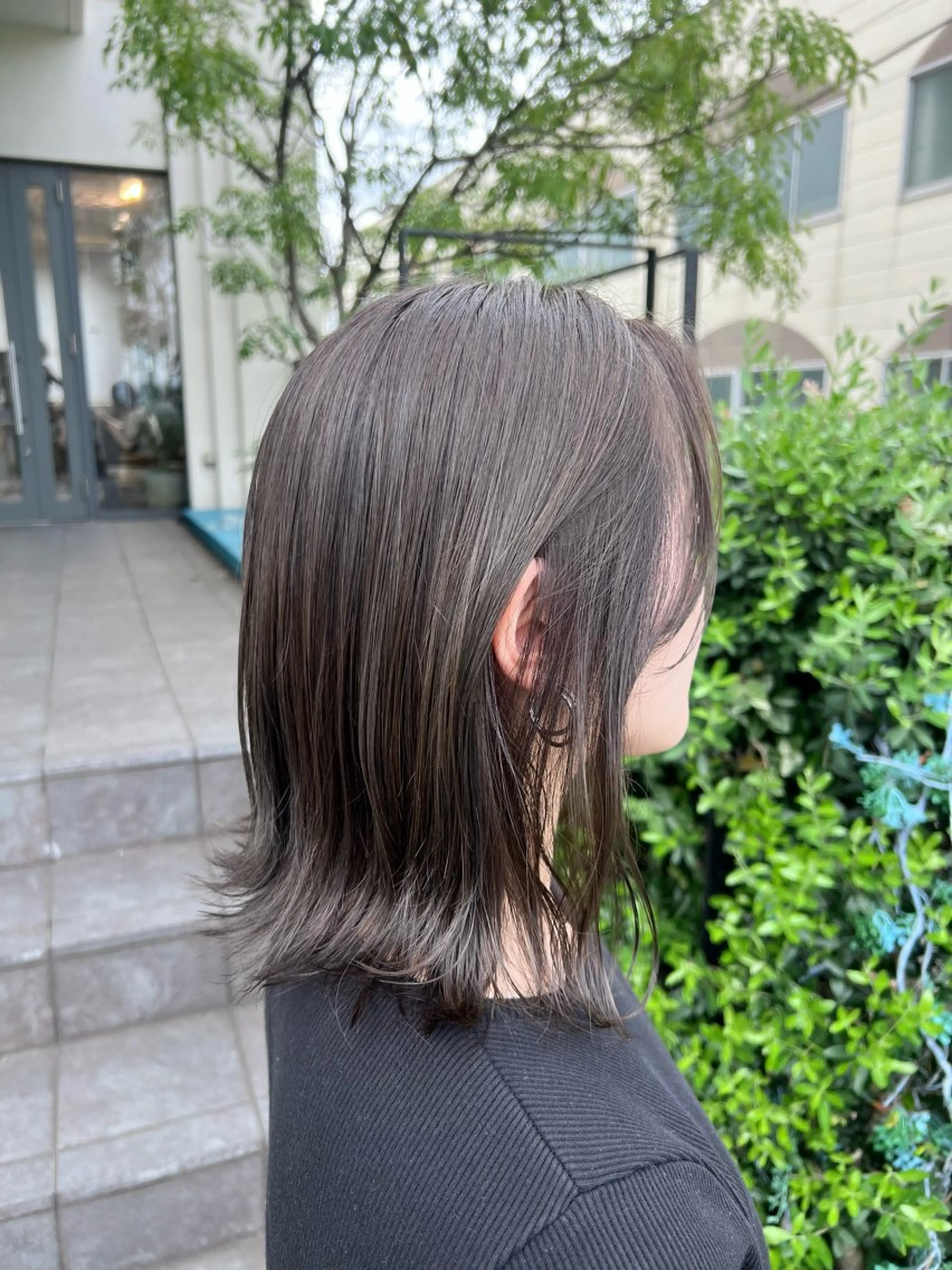 ミディアム カラー グレージュ かわの ももな 💜ྀིのヘアスタイル