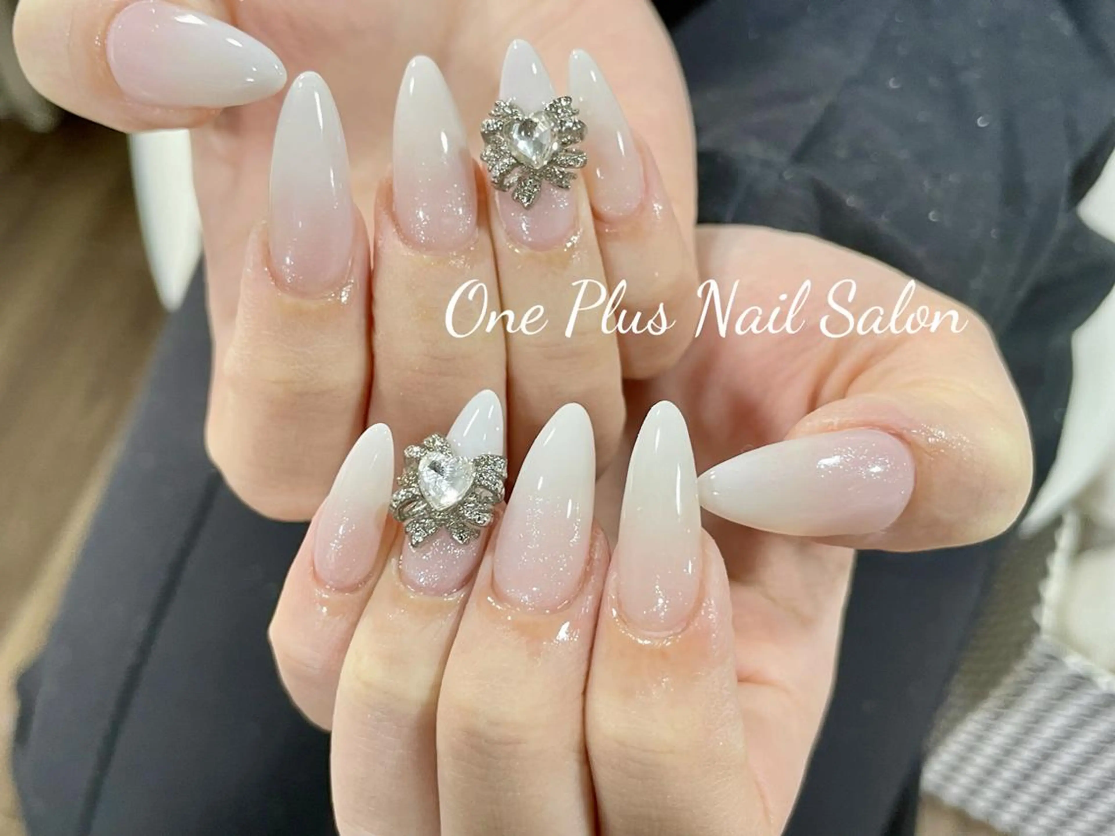 ネイル One plus StudioNailのネイルデザイン