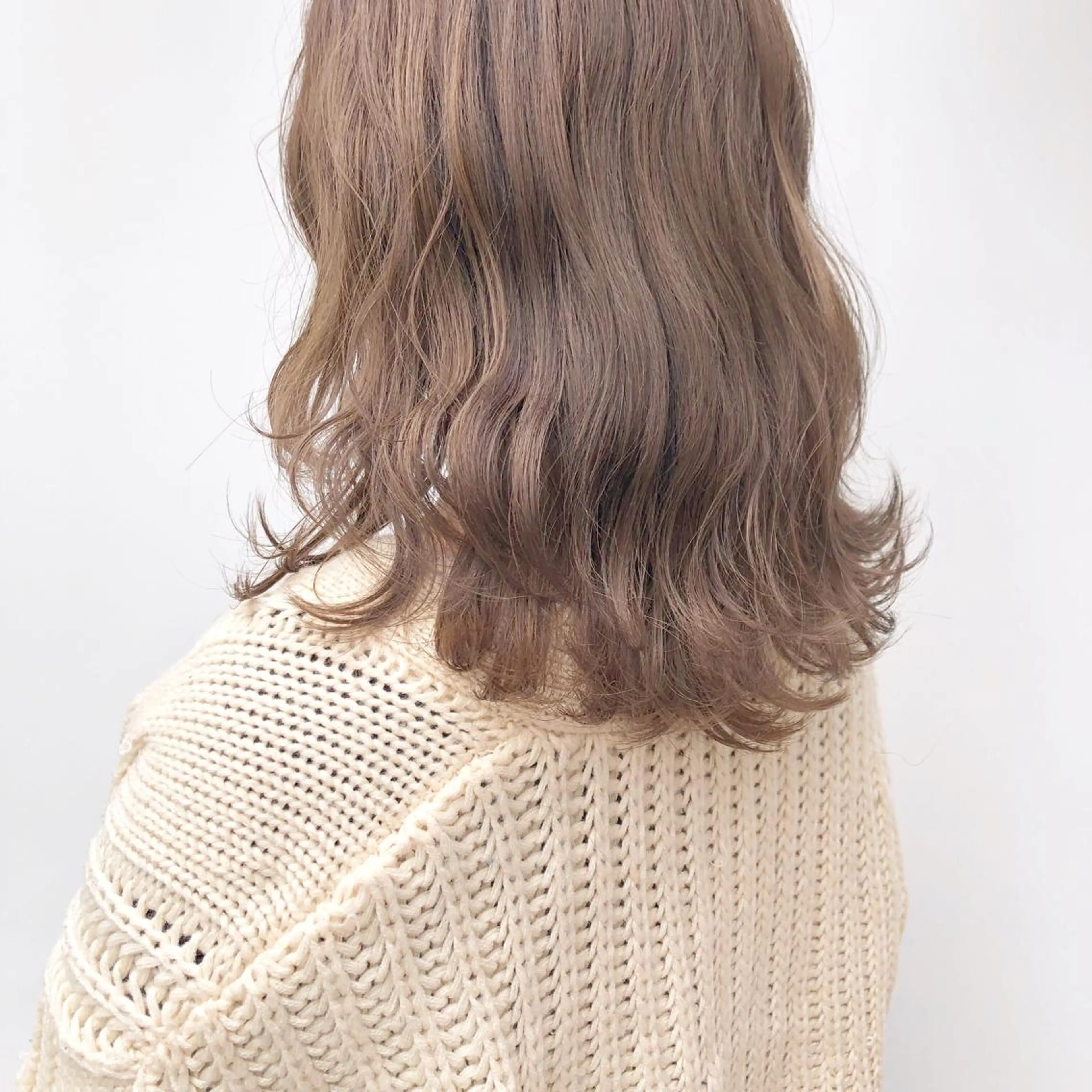 ミディアム カラー パーマ ヘアアレンジ メンズ ネイル マツエク・マツパ ベージュカラー 天神レイヤーカット No.1💖マユカのヘアスタイル