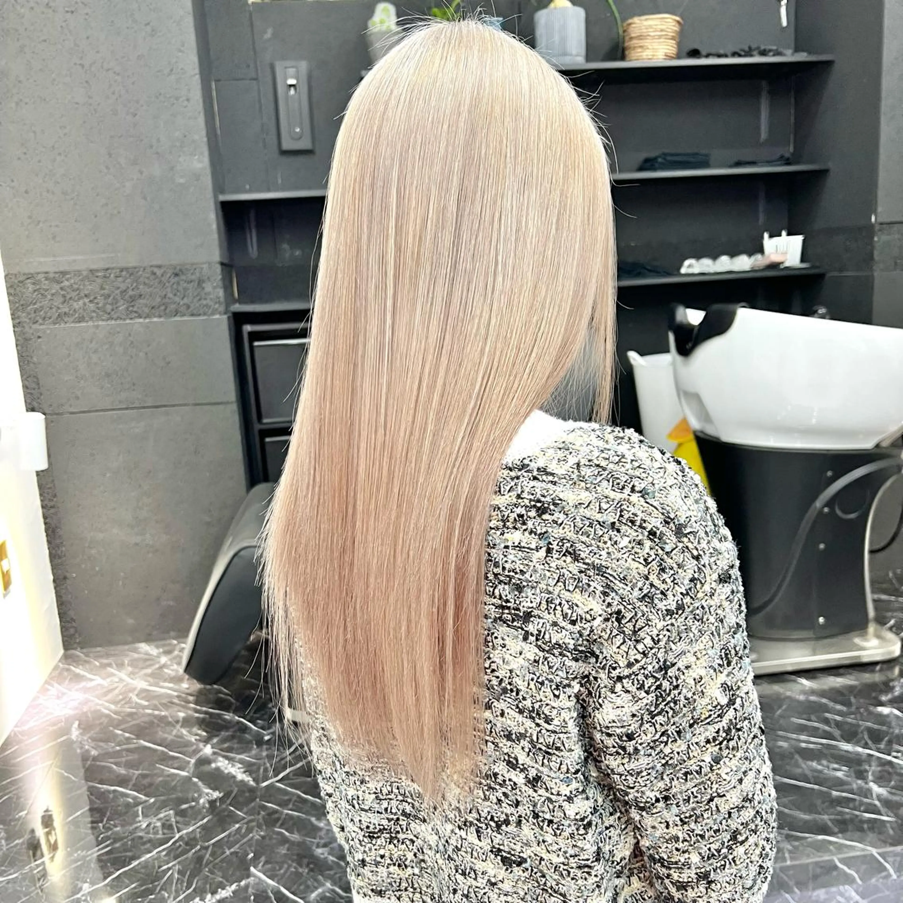 セミロング カラー ブリーチ ハイトーンカラー ケアブリーチ×ハイト ーン専門/SHOTAのヘアスタイル