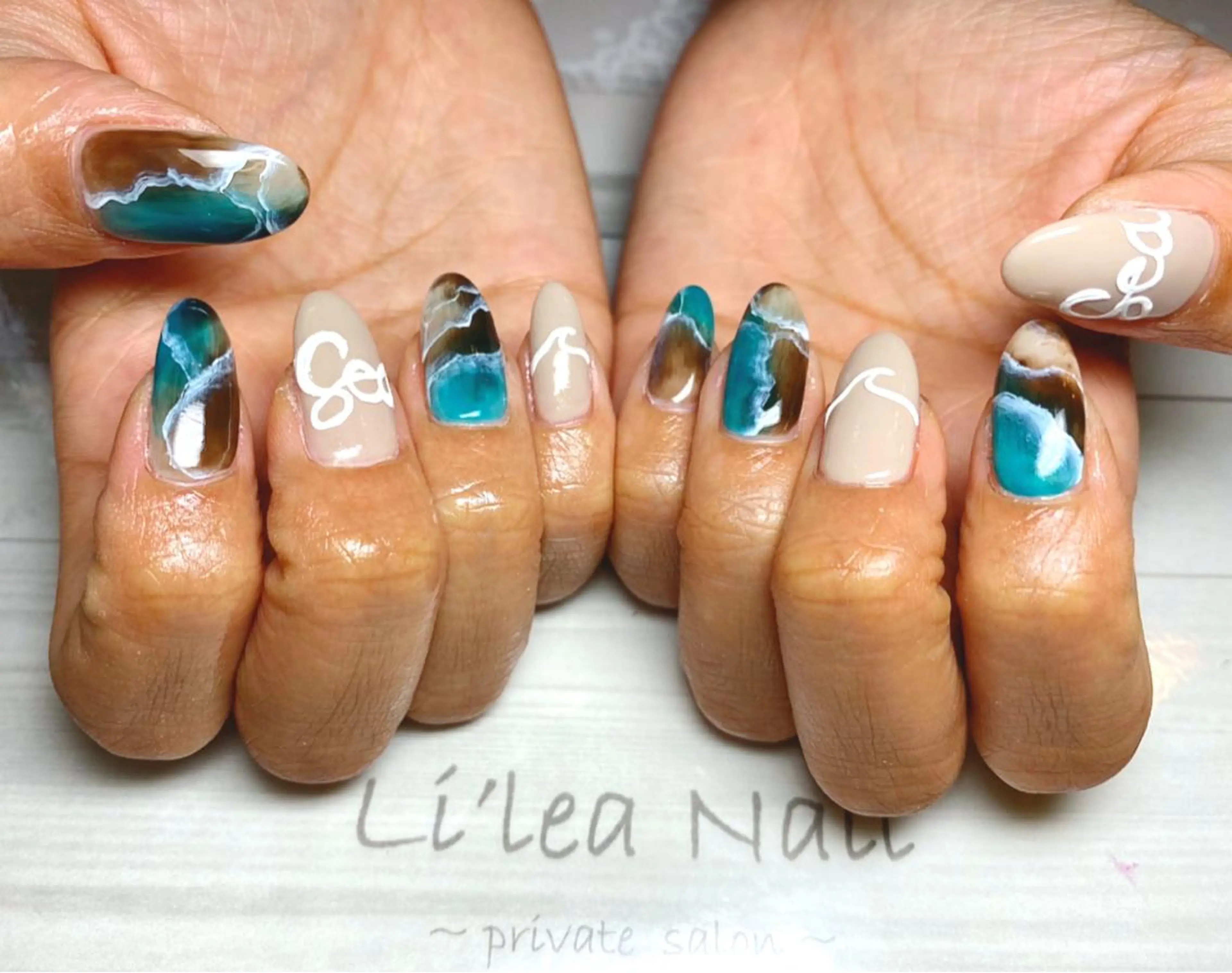ネイル Li'leaNail AINAのネイルデザイン