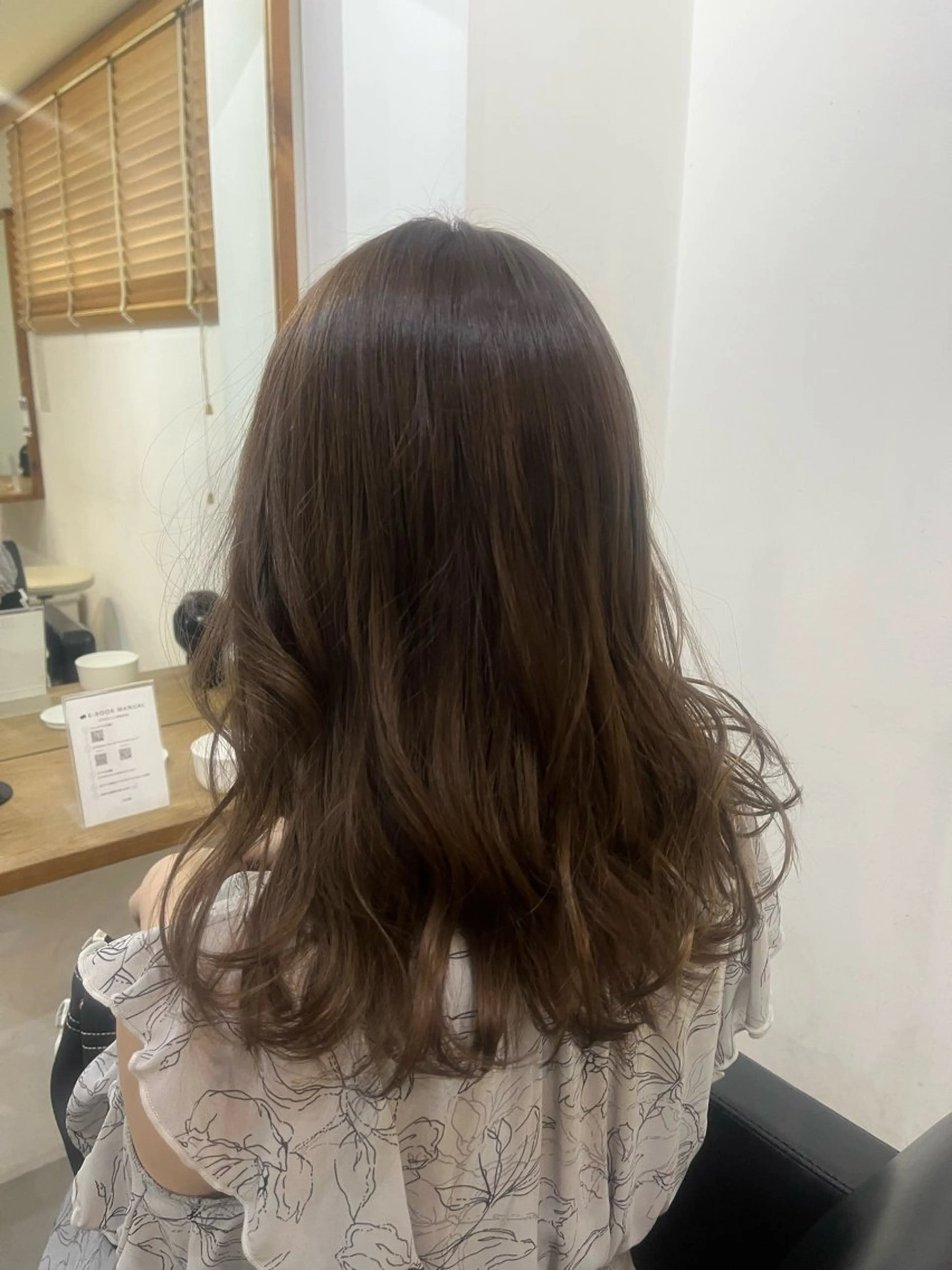 セミロング カラー ✨🎨ブリーチなし 透明感カラー✨美友のヘアスタイル