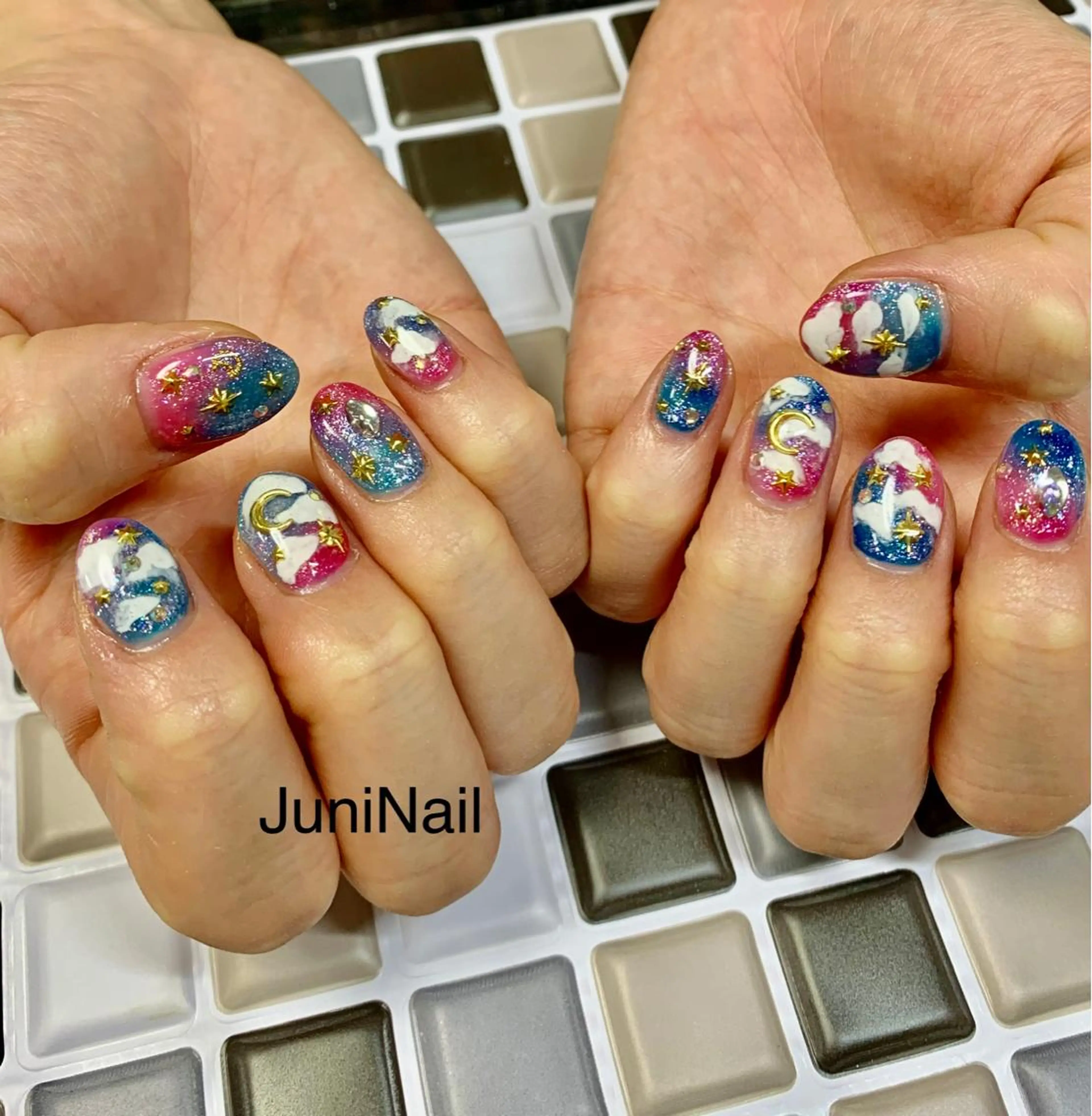 ネイル ハンドネイル JuniNail 주니네일🇰🇷suのネイルデザイン