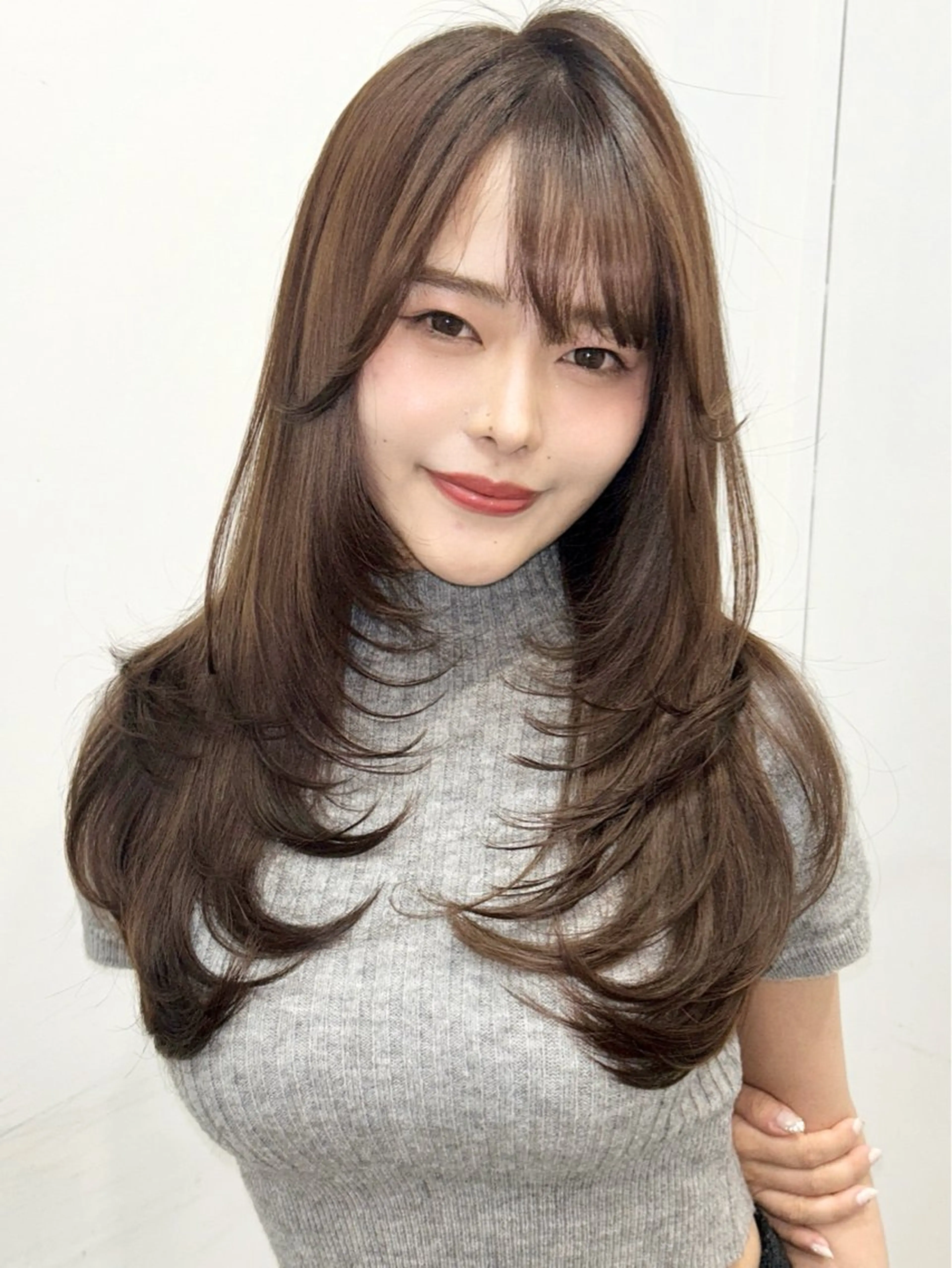 ロング シールエクステ ボブ エクステ 顔周りカット 髪質改善 カット ヘアカラー トリートメント ヘアサロンelyts 表参道店のヘアスタイル