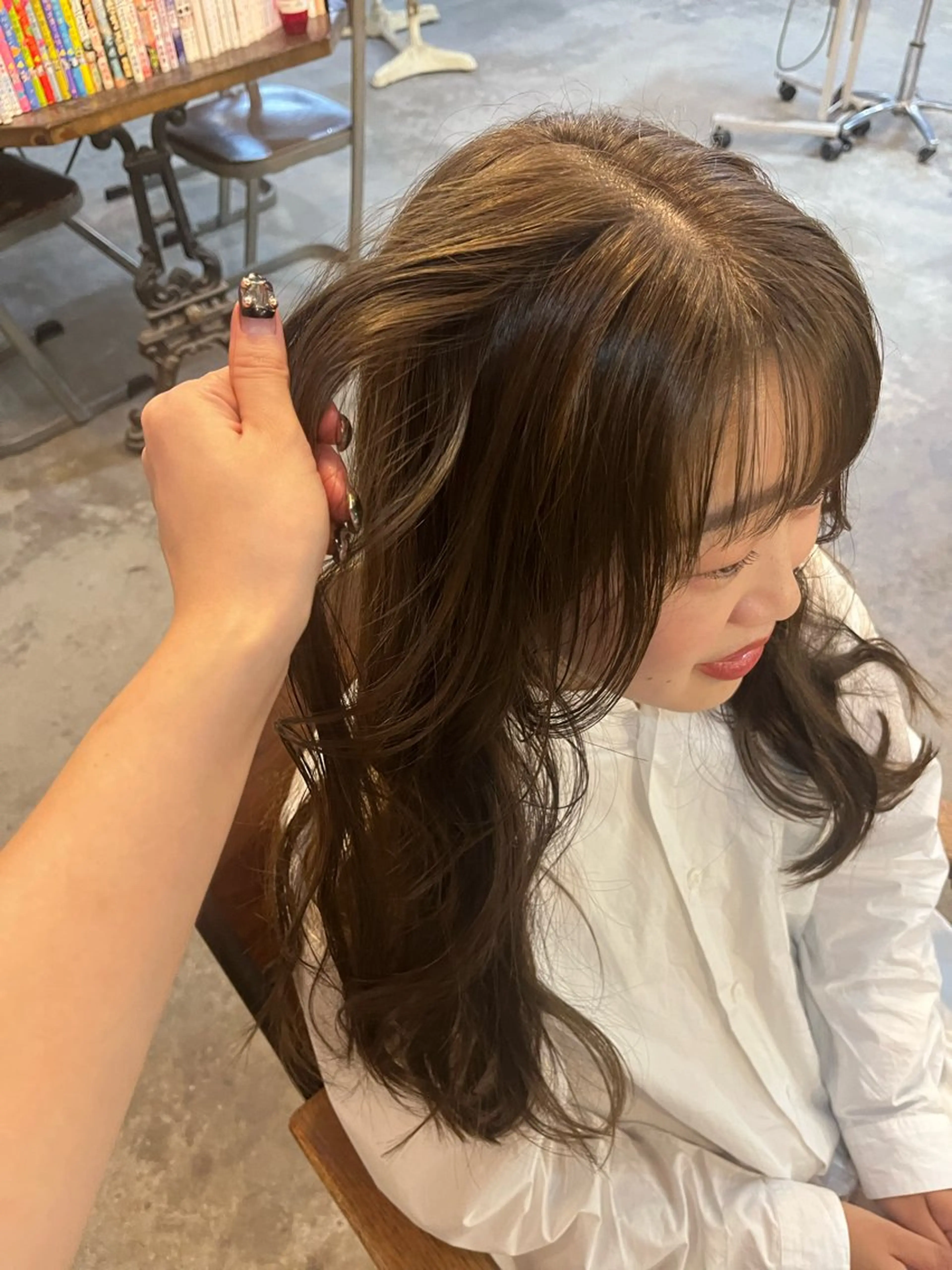 セミロング カット ヘアカラー トリートメント ハイトーン/顔まわり レイヤー/YUKAのヘアスタイル