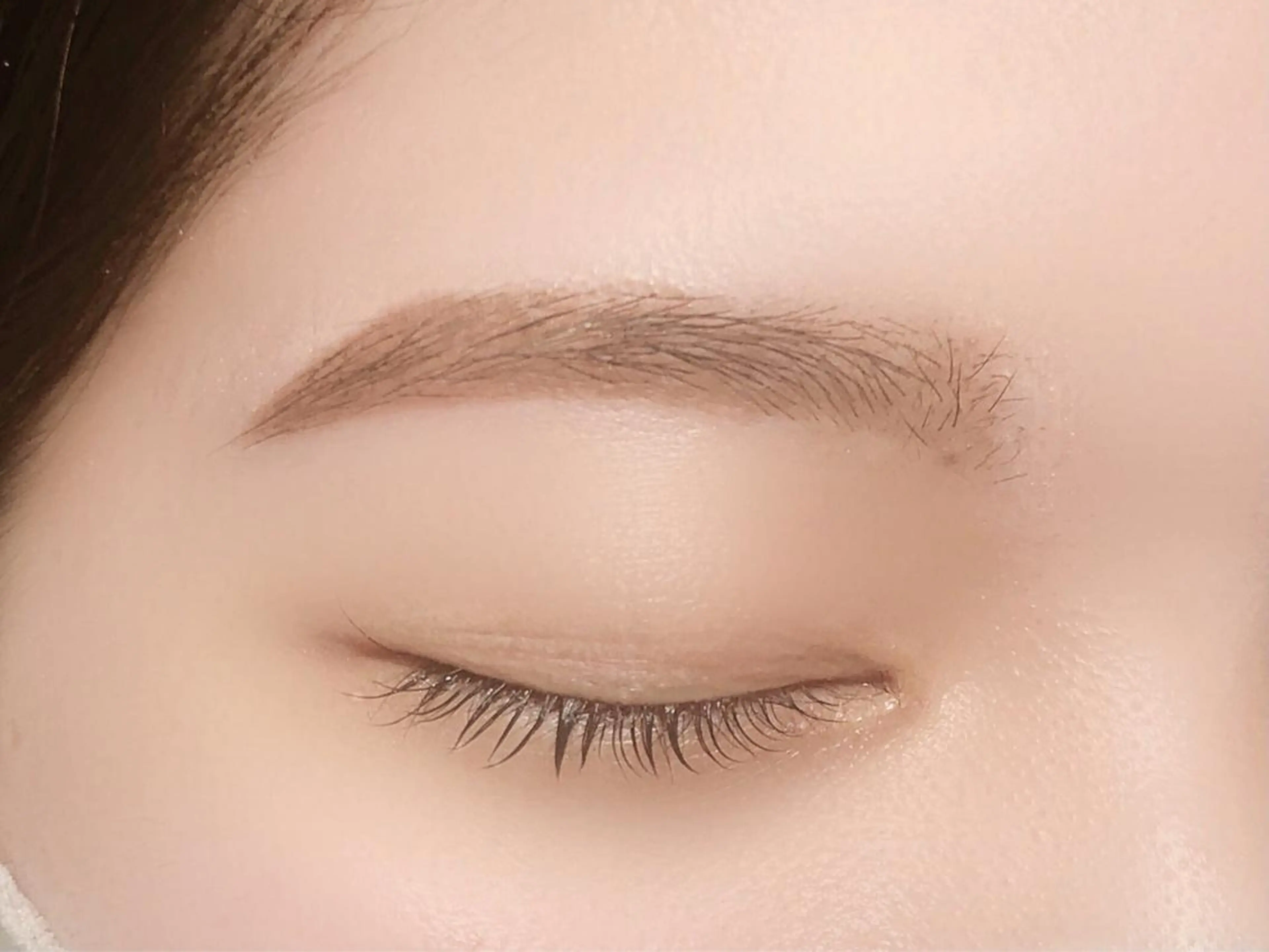 美眉スタイリング眉WAX脱毛＋次世代パーマの写真