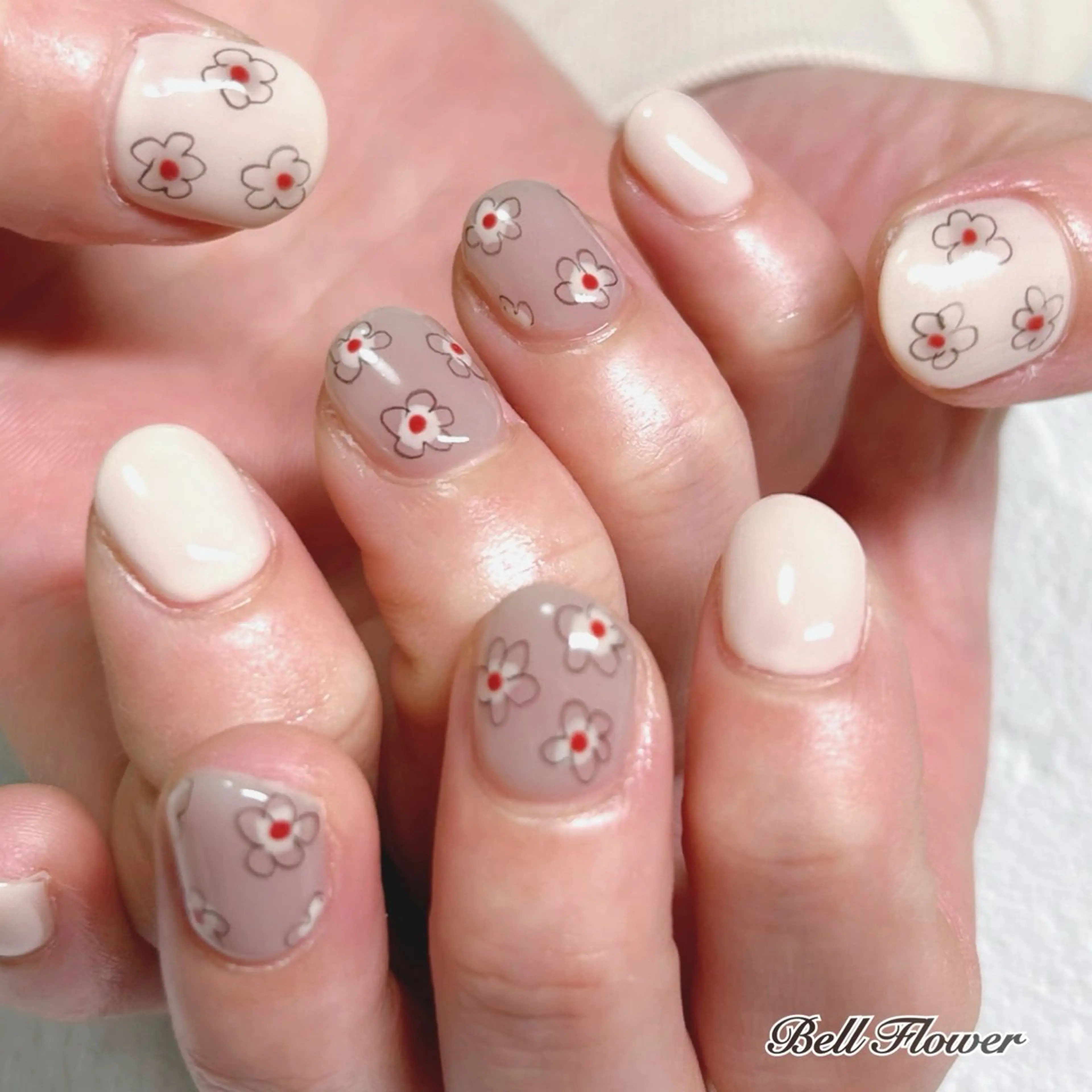 ネイル ハンドネイル Bell Flowerのネイルデザイン