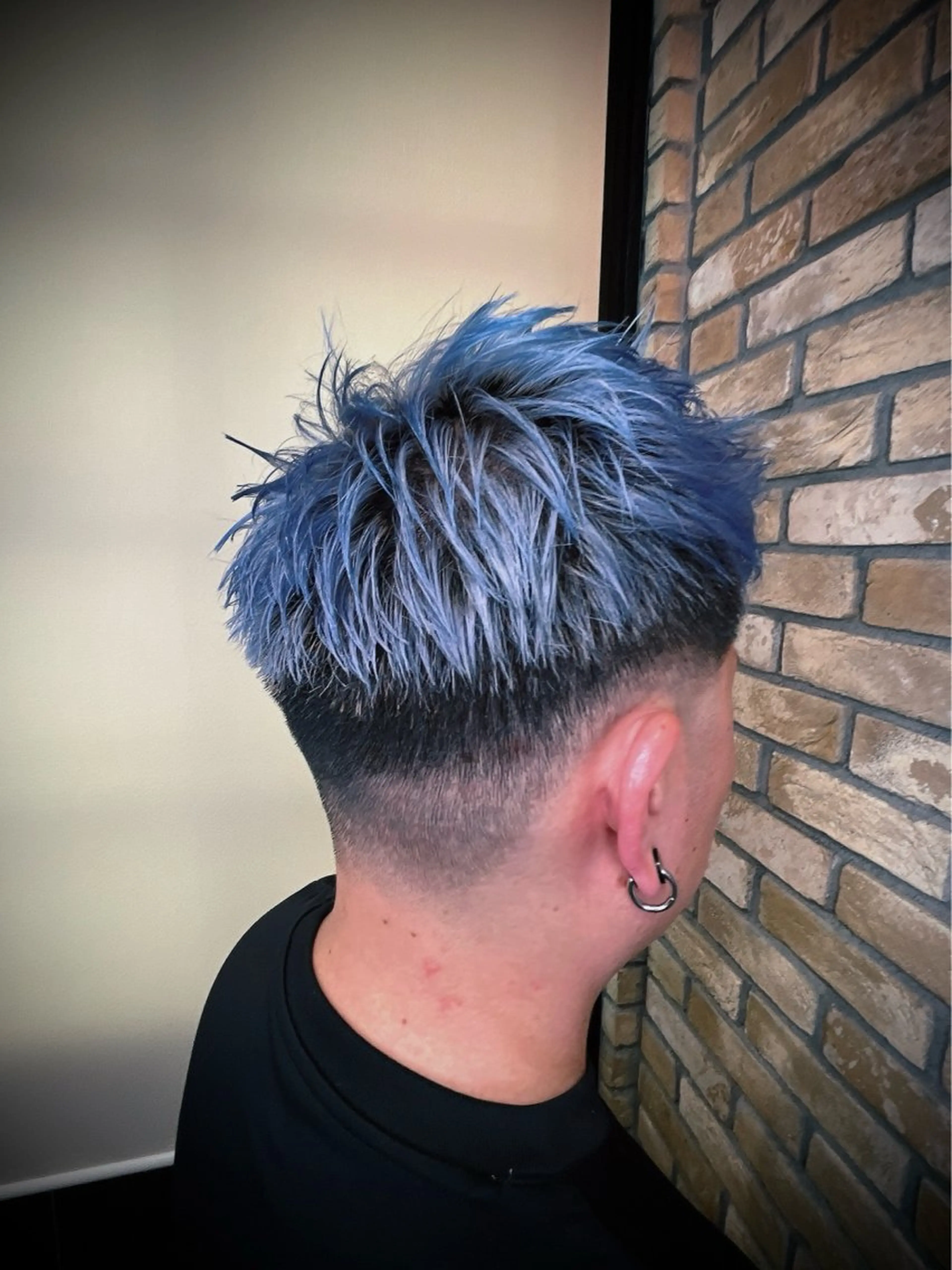 ショート カラー メンズ フェードカット メンズハイトーン ハイトーンカラー Monan渋谷 YUUKIのヘアスタイル