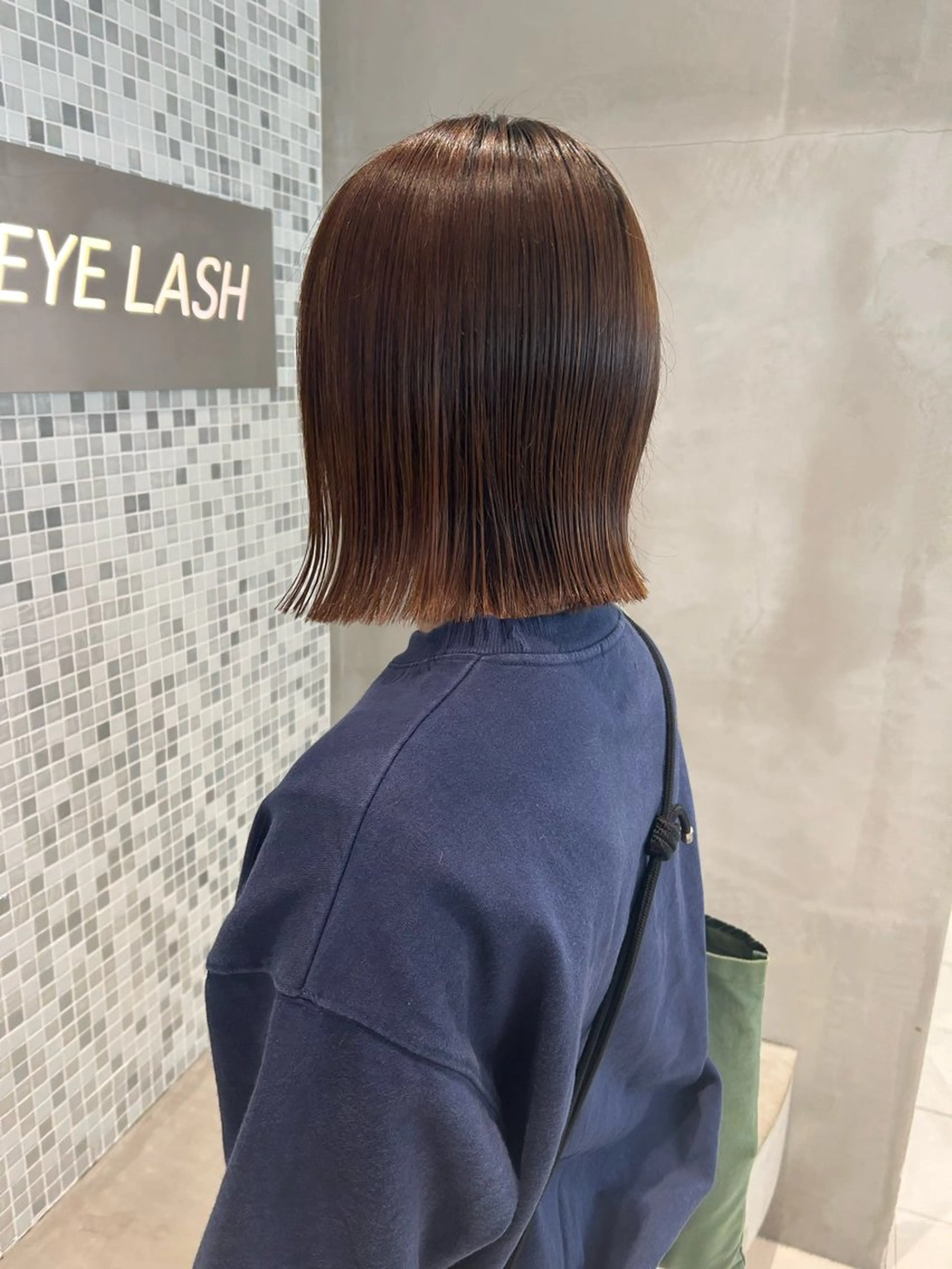 ミディアム ボブ カット 縮毛矯正 トリートメント 透明感カラー🫧 nanohaのヘアスタイル