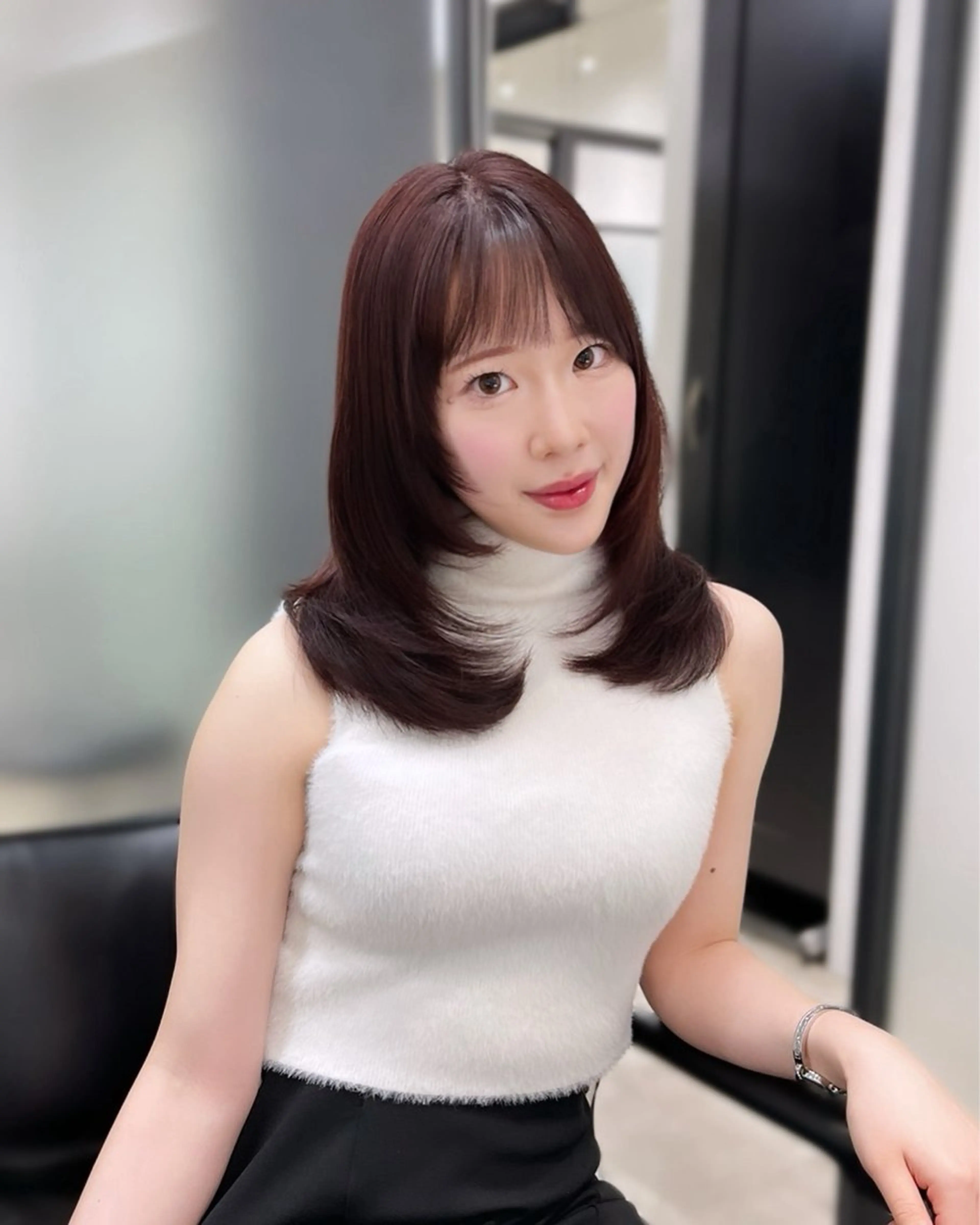 セミロング 韓国風ヘア レイヤーカット カット トリートメント 韓国レイヤーカット 髪質改善▫️水野有真のヘアスタイル