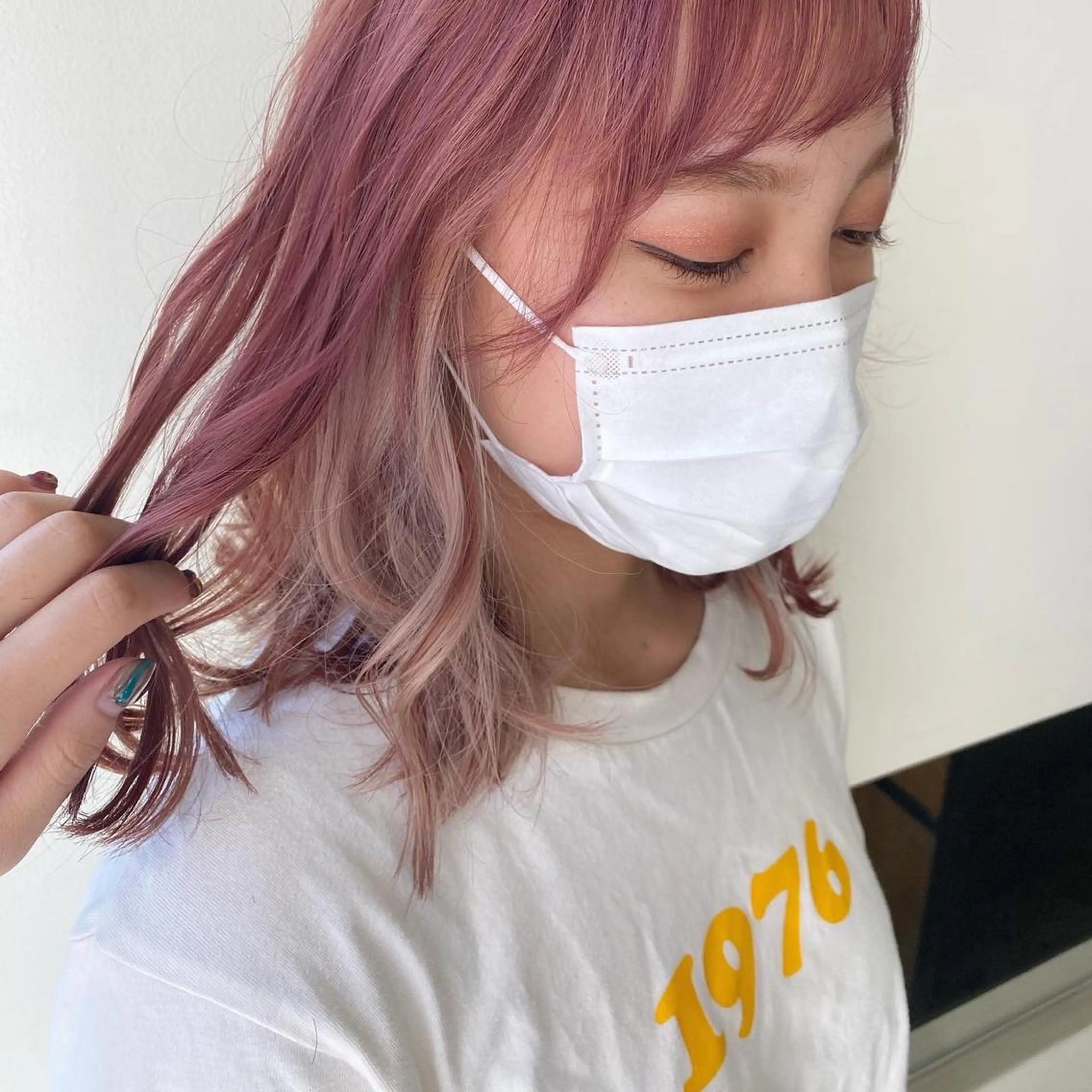 ミディアム 清原 里菜のヘアスタイル
