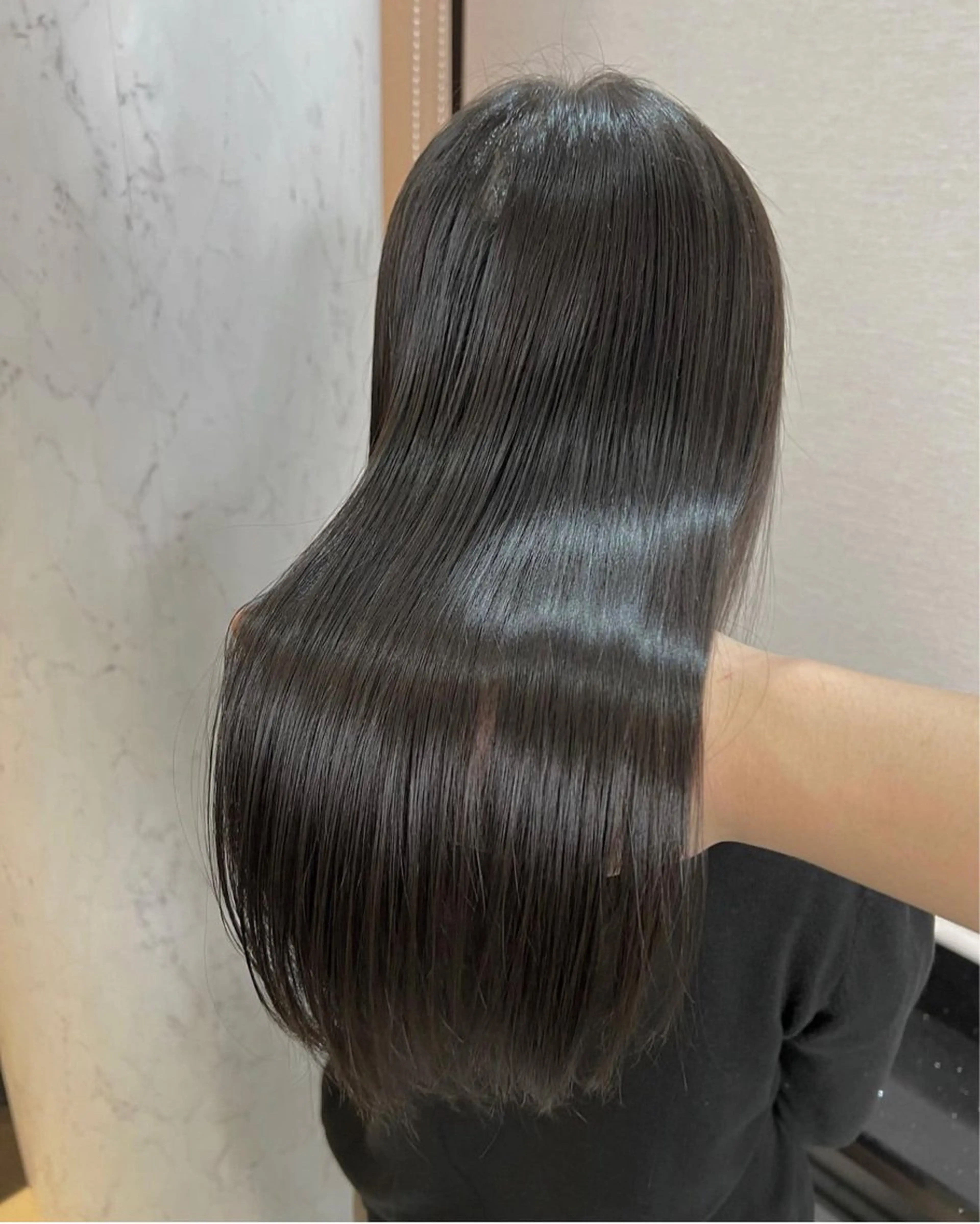 カラー 透明感カラー✨🩵 韓国ヘアkanatoのヘアスタイル