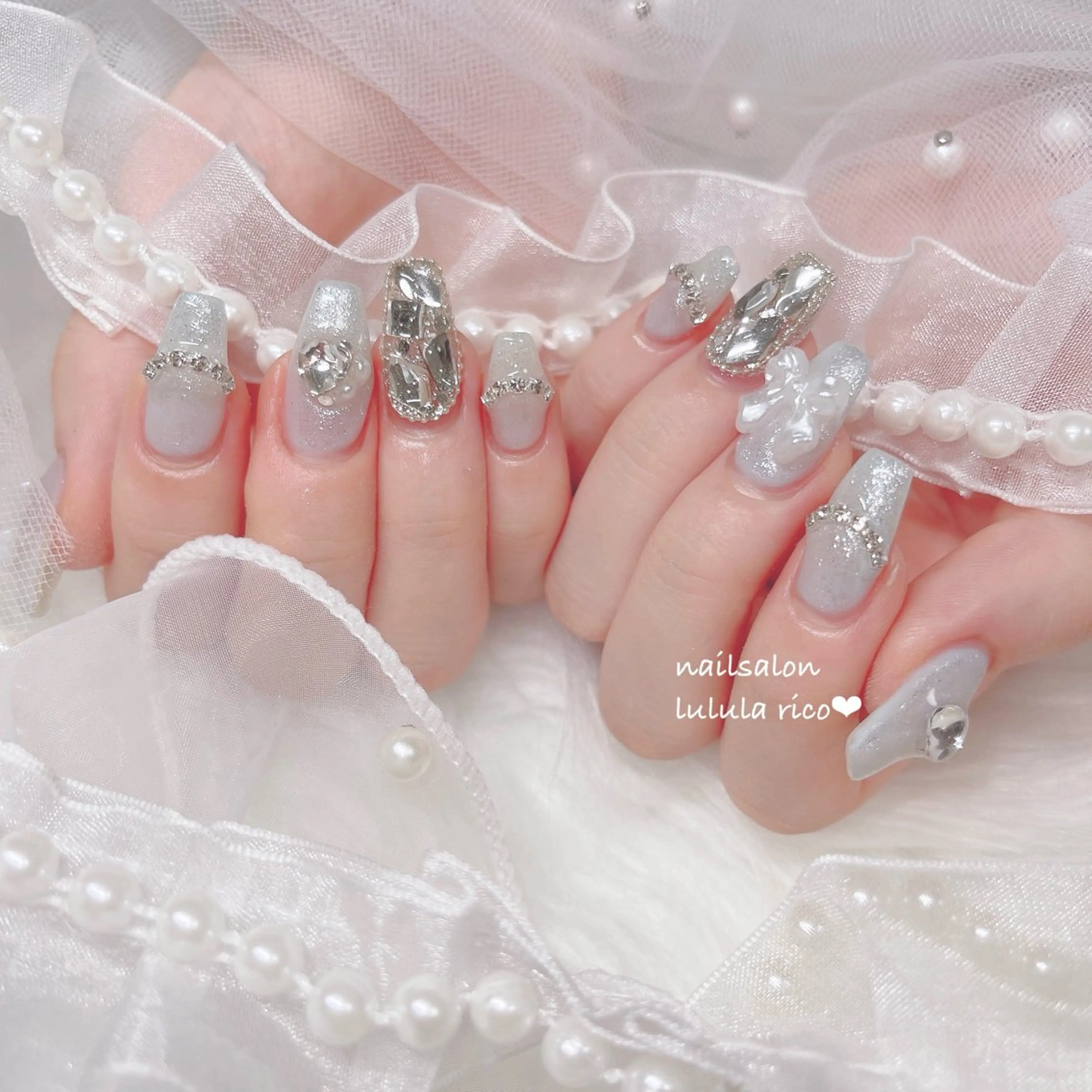 ネイル キラキラネイル 韓国ネイル ラメ(グリッター) 水色 リボン lulula ricoのエステ・リラクイメージ