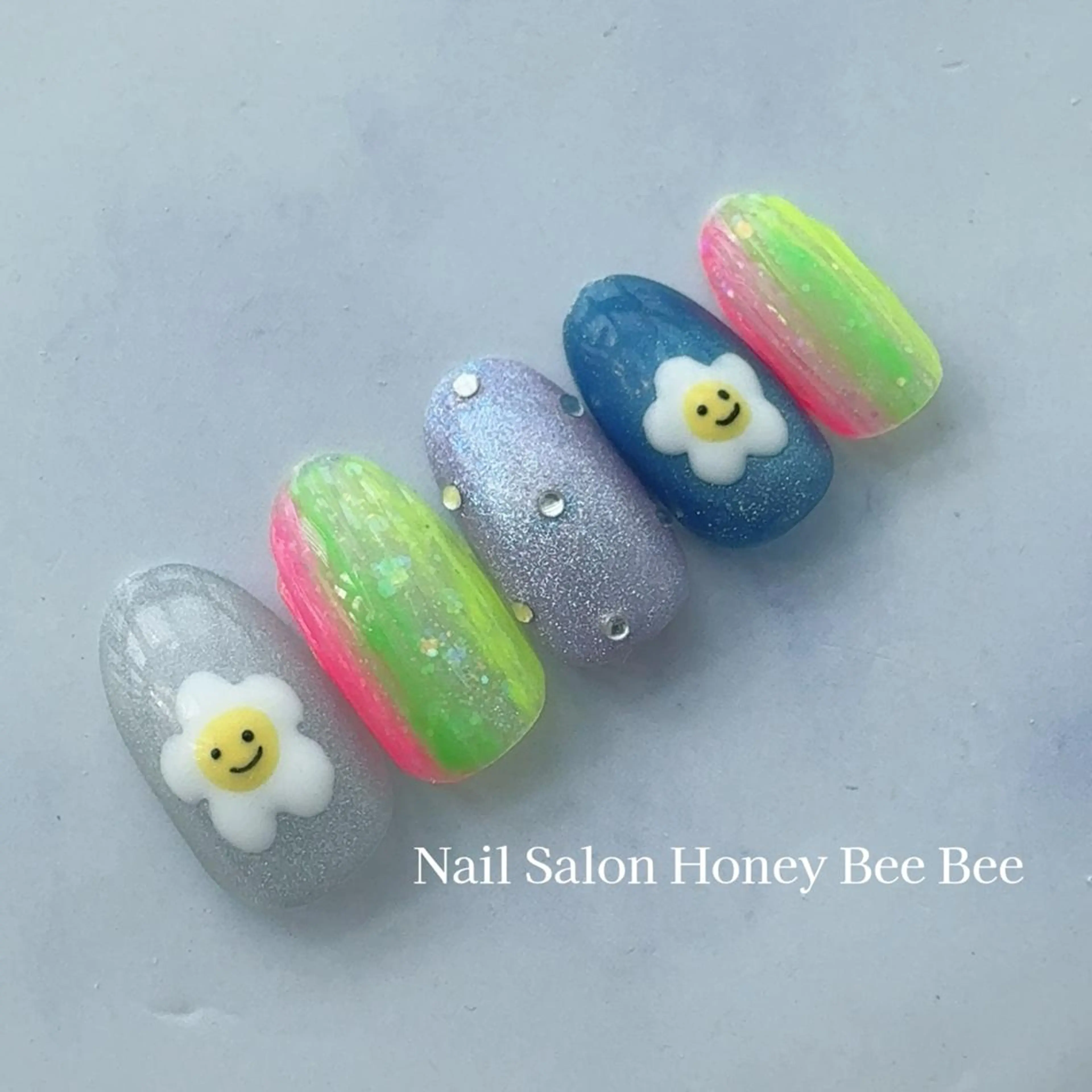 ネイル Nail salon Honey Beeのネイルデザイン