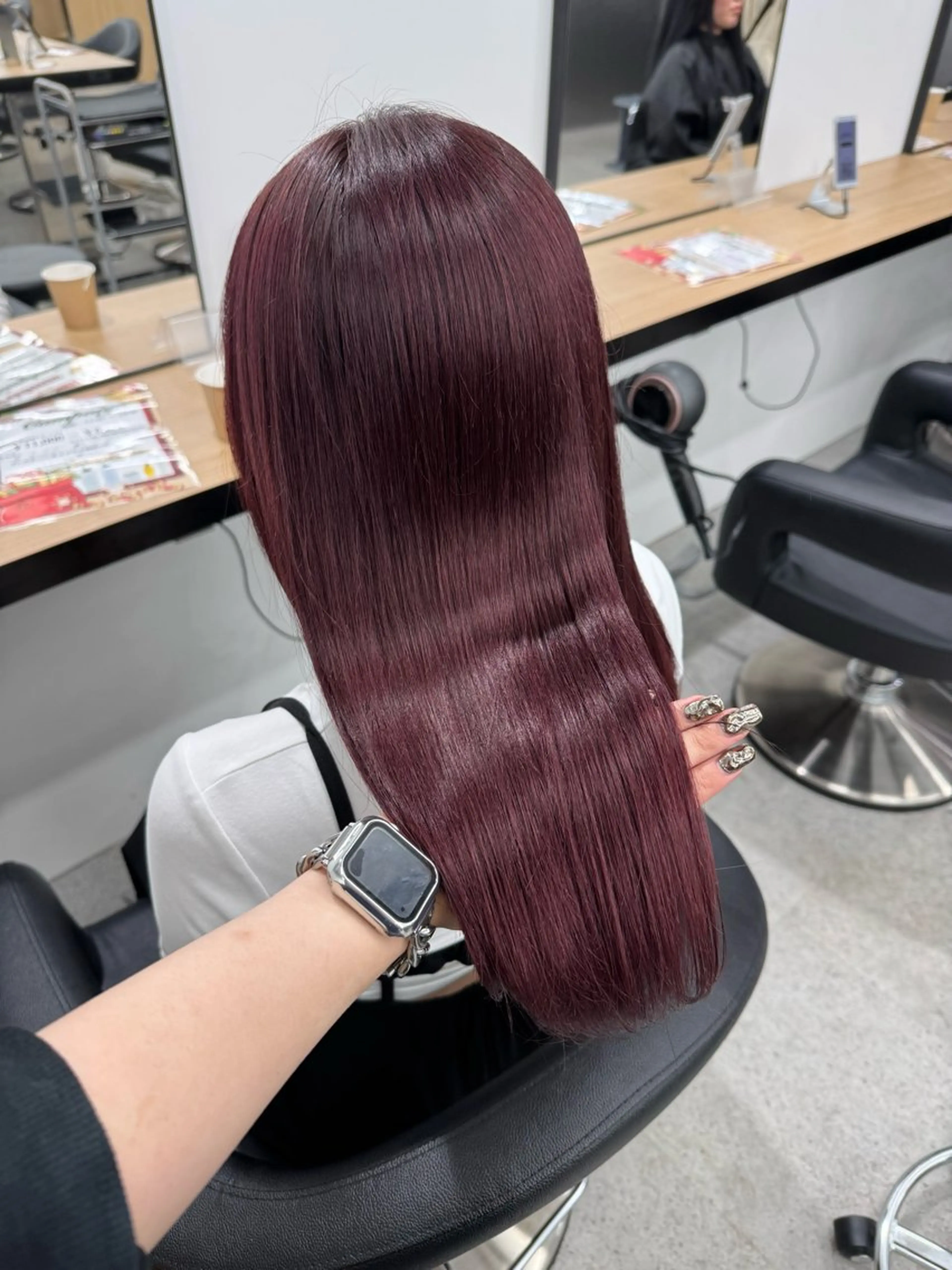 ロング カラー 暗髪🩶ラベンダー/ ブルー/ユウナ🤍のヘアスタイル