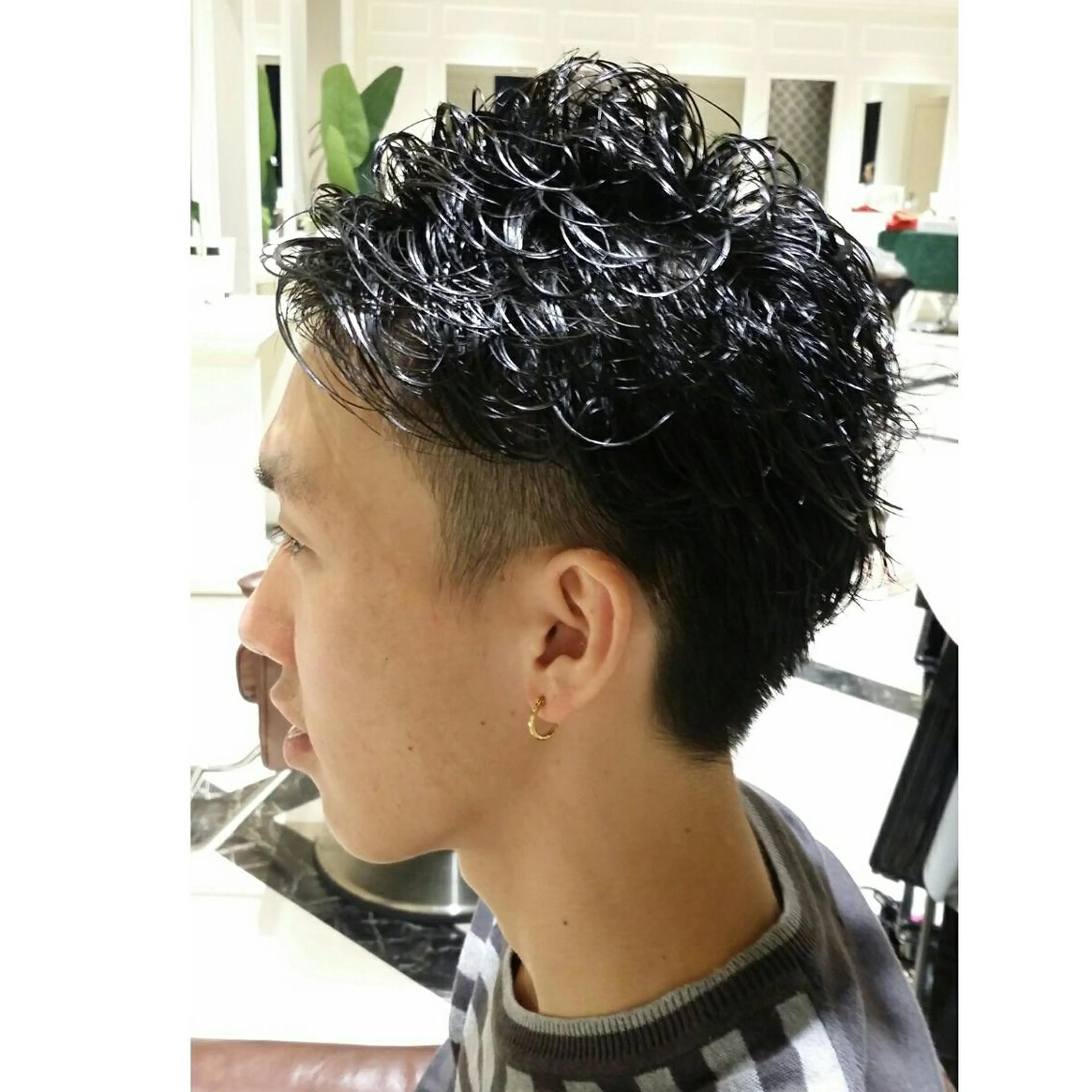 パーマ メンズ na3moe【ナナナモエ】所属・髪質改善✨カラー特化 サロン🎨平尾晃一のヘアスタイル