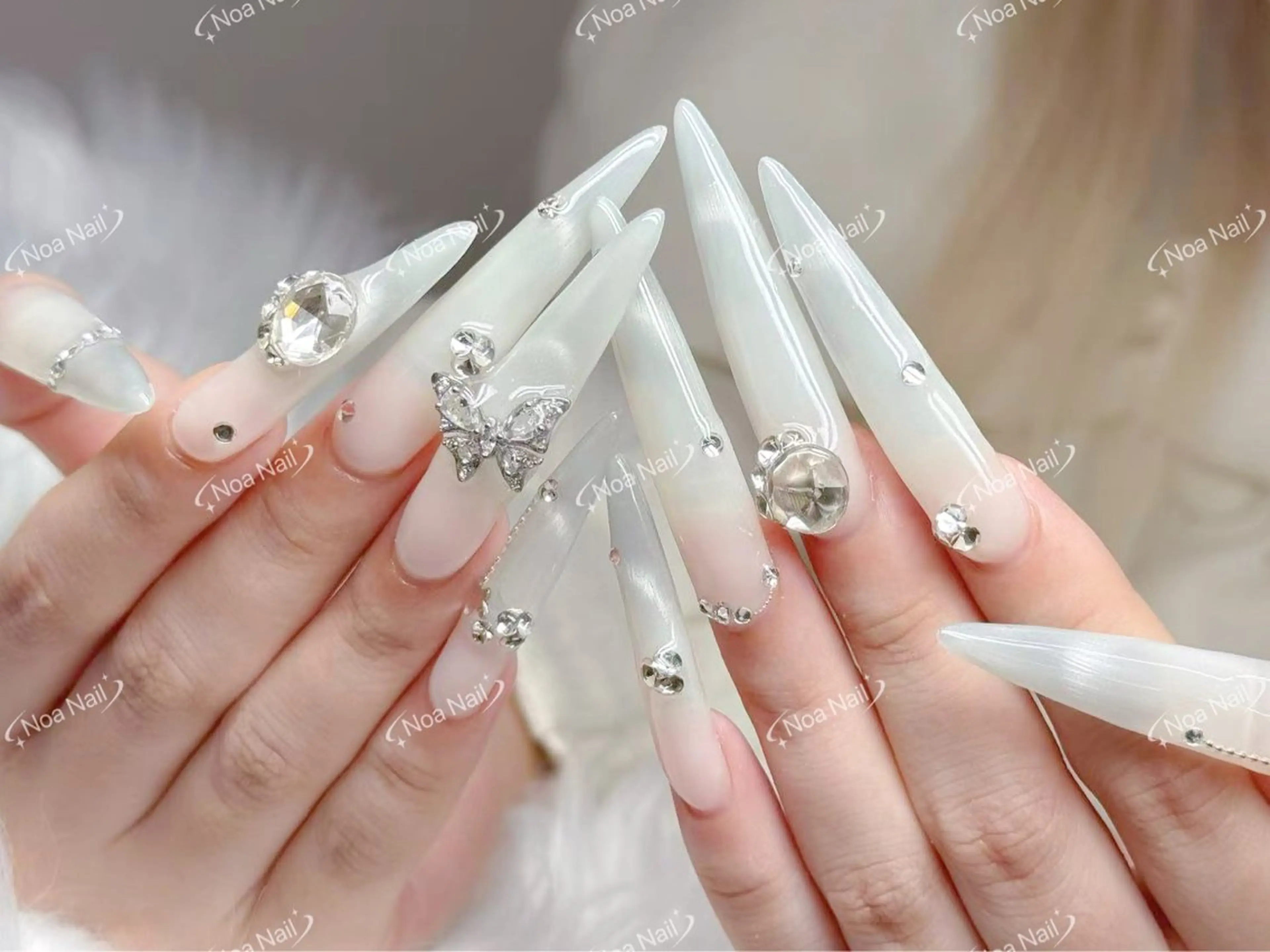 ロング 韓国風ヘア ハンドネイル Noa Nailのネイルデザイン