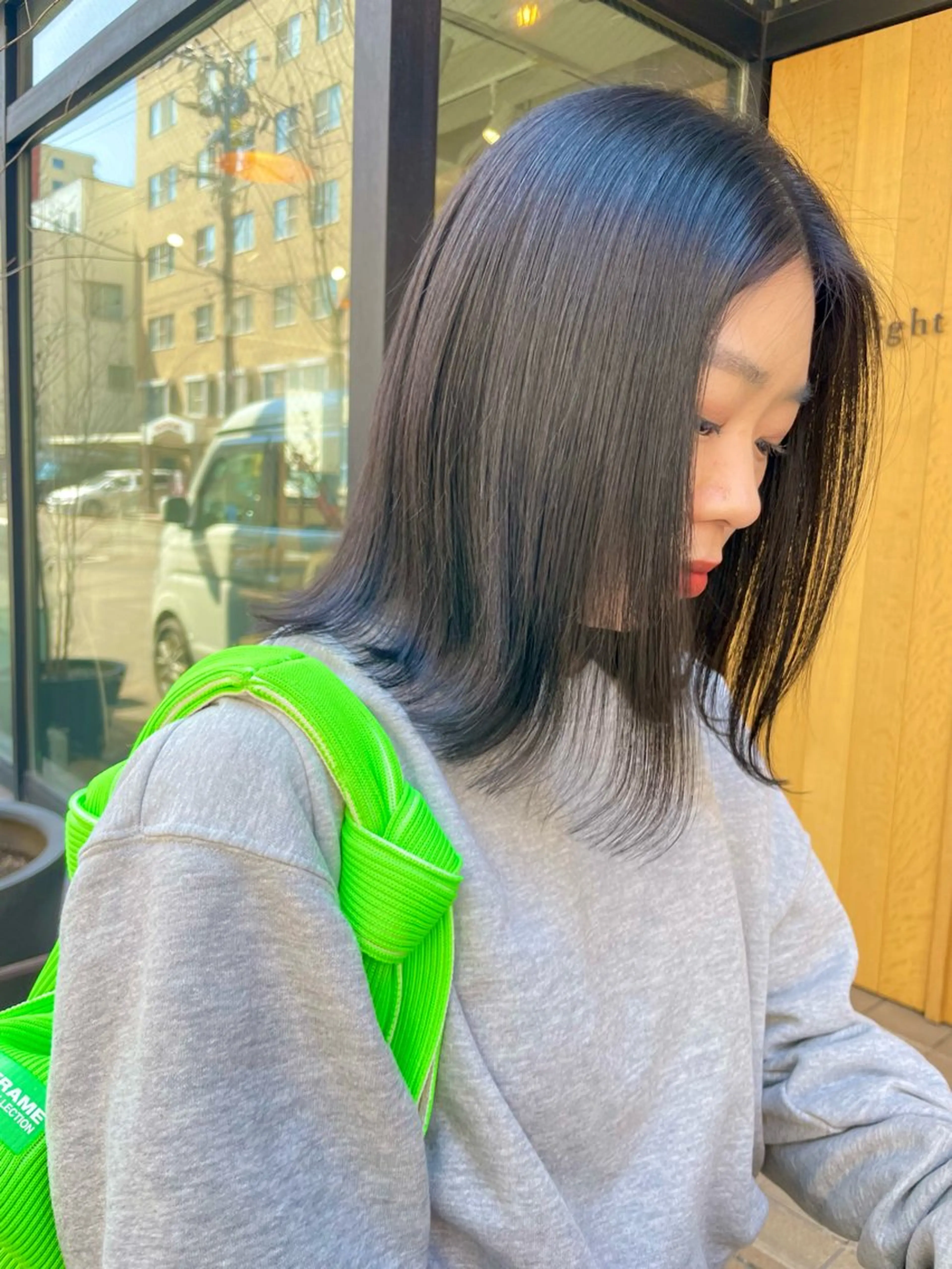 ミディアム カラー 抜け感style💎 𝑹𝑼𝑵𝑨のヘアスタイル