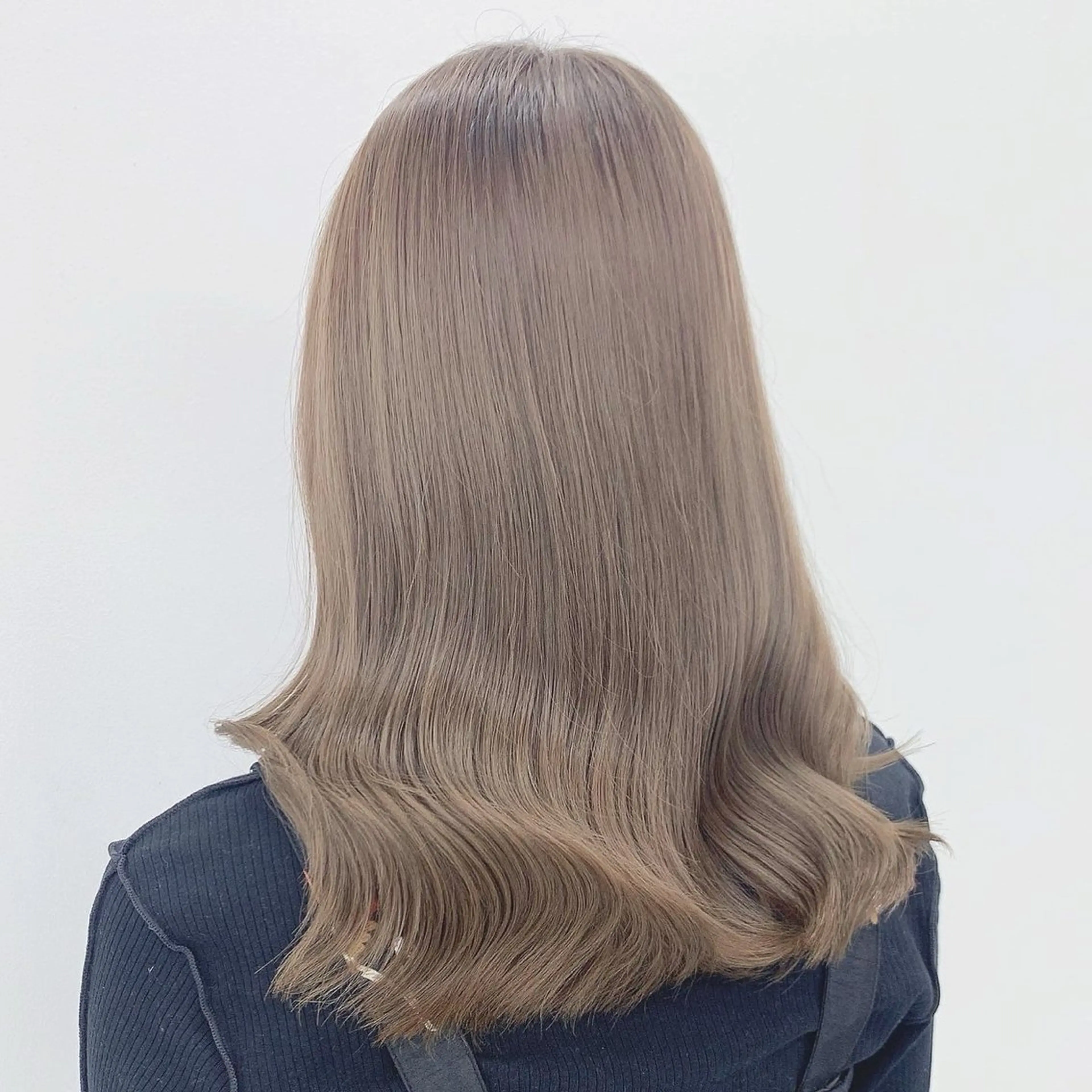 ミディアム カラー パーマ ヘアアレンジ メンズ 🤍透明感カラー🤍 似合わせ🤍AINEのヘアスタイル