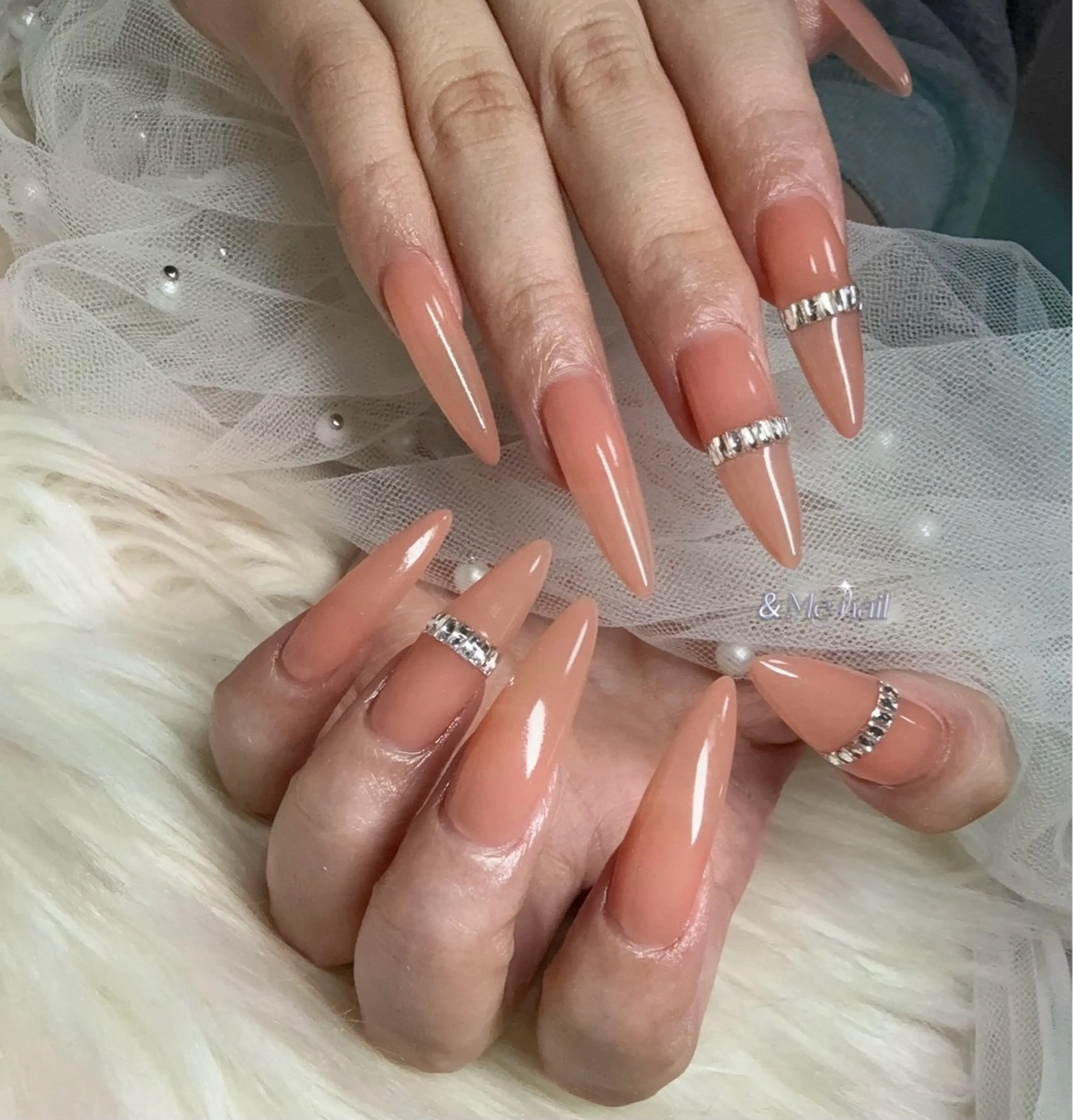 ネイル ハンドネイル &ME ネイルサロンのネイルデザイン