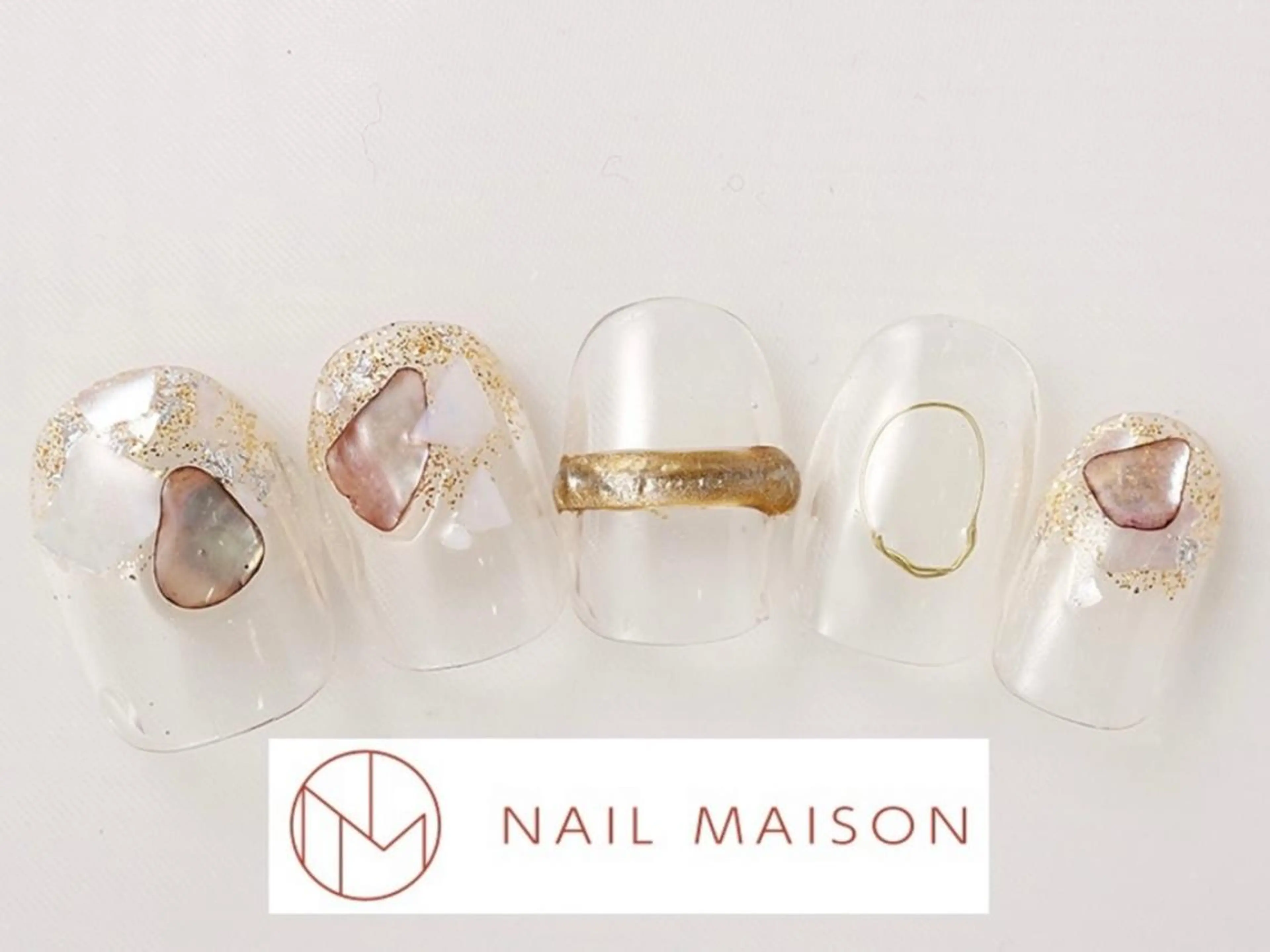 ネイル T RIRIKAのネイルデザイン