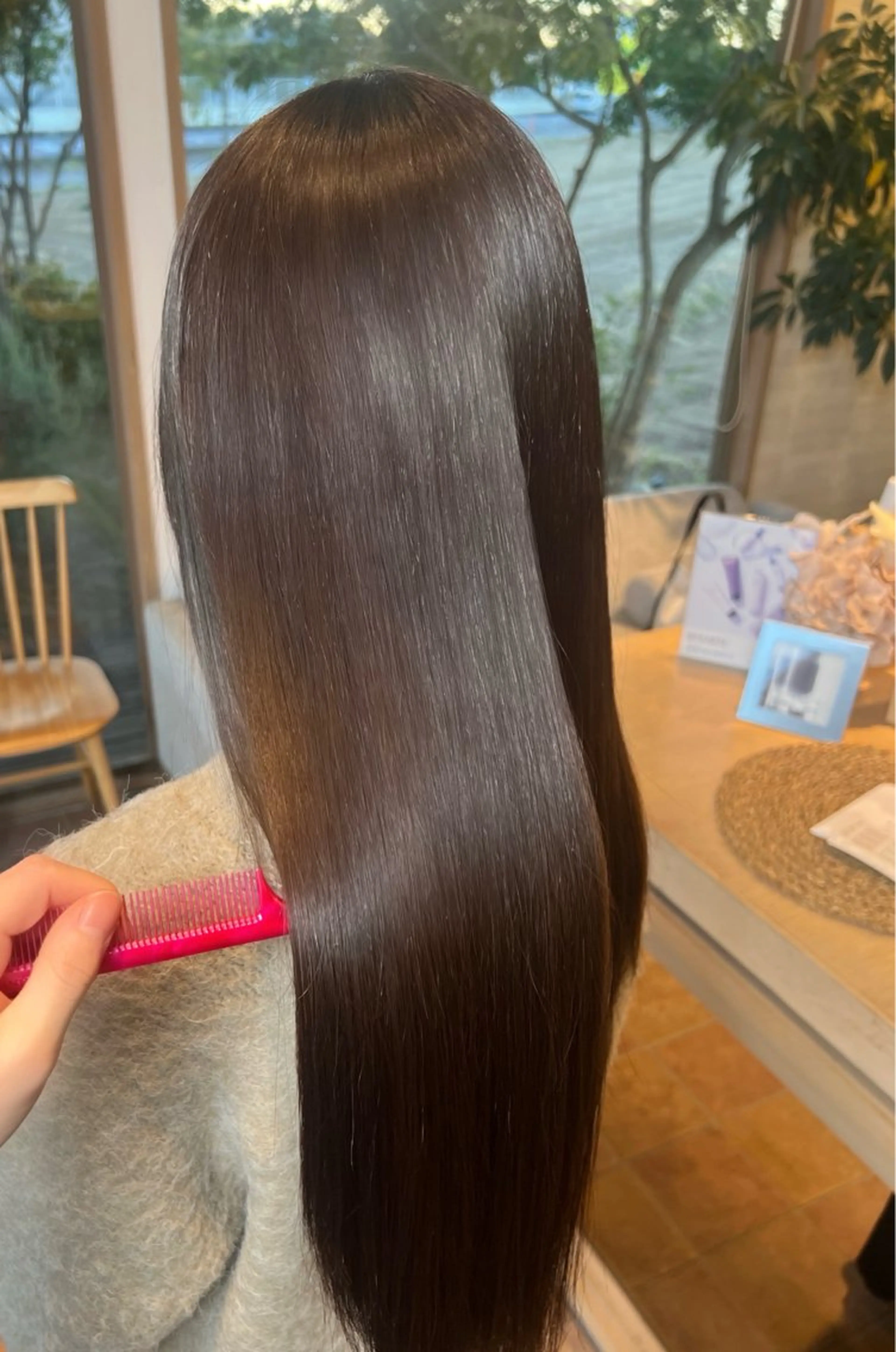 カラー 新居 孝姫のヘアスタイル