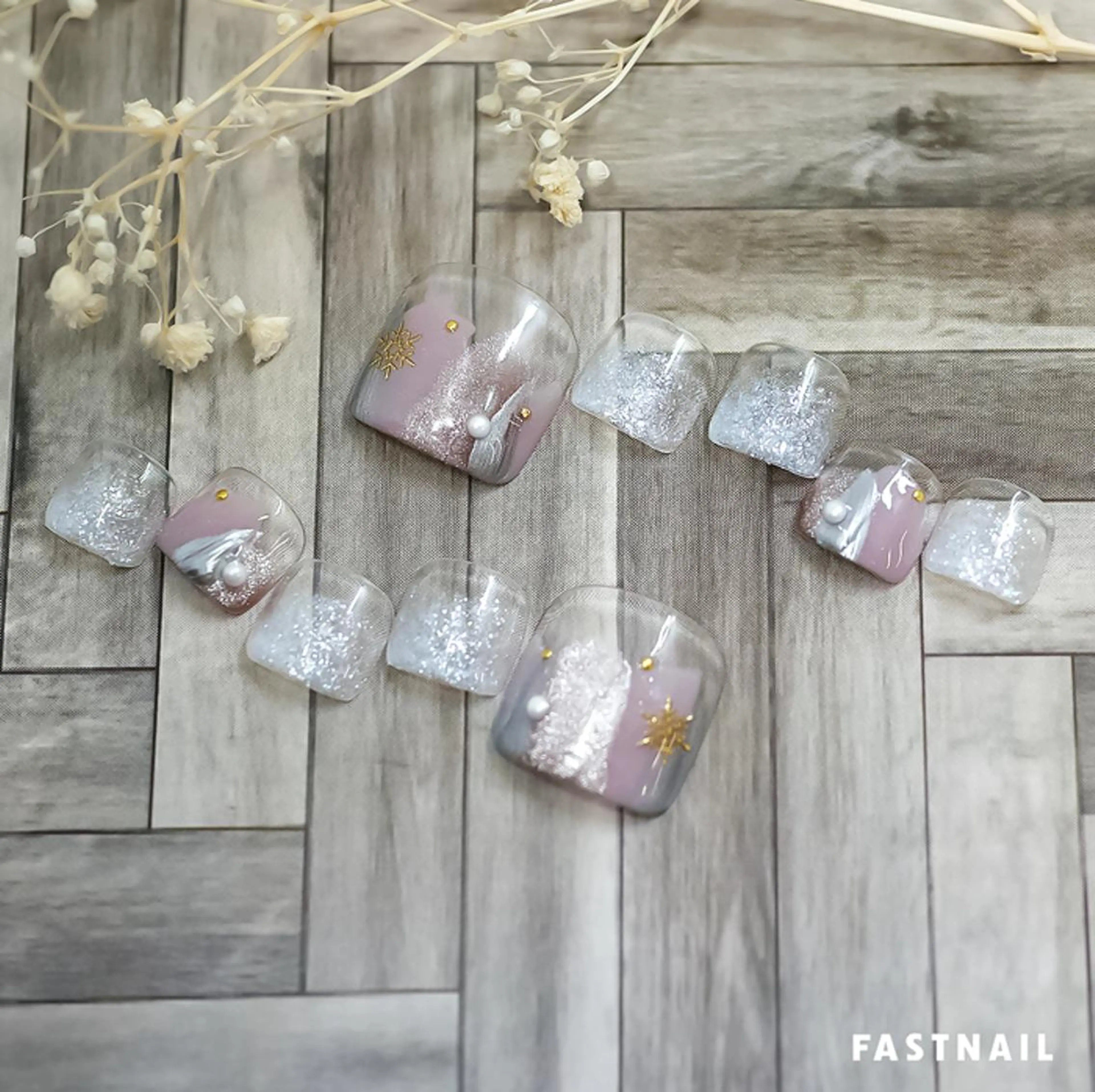 ネイル フットネイル フレンチネイル ジェルネイル ワンカラーネイル パラジェル ファストネイル ロコ 春日のネイルデザイン