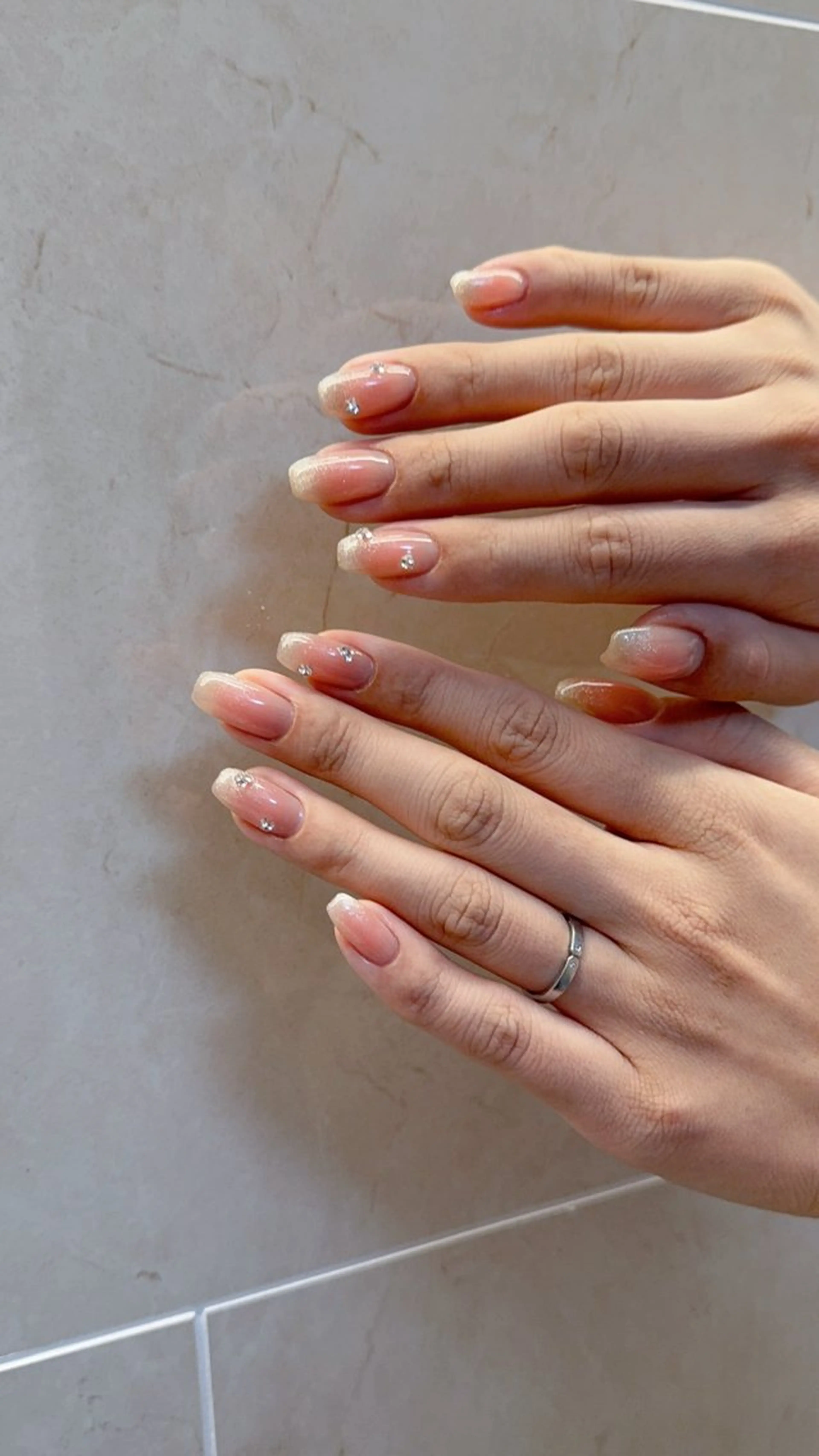 ネイル チークネイル マグネットネイル ワンホンネイル nailsalon ChuColaのネイルデザイン