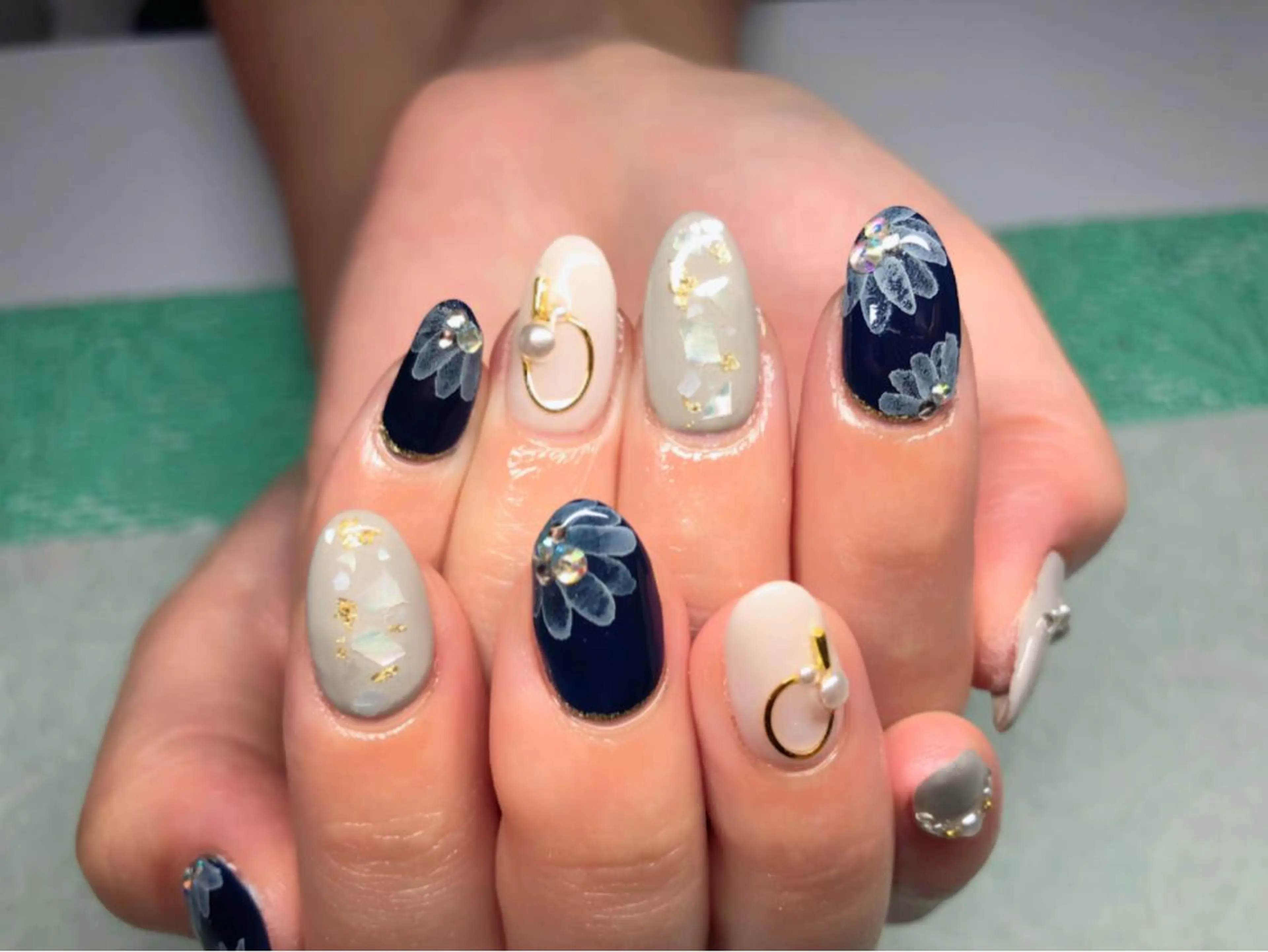 ネイル Li'leaNail AINAのネイルデザイン