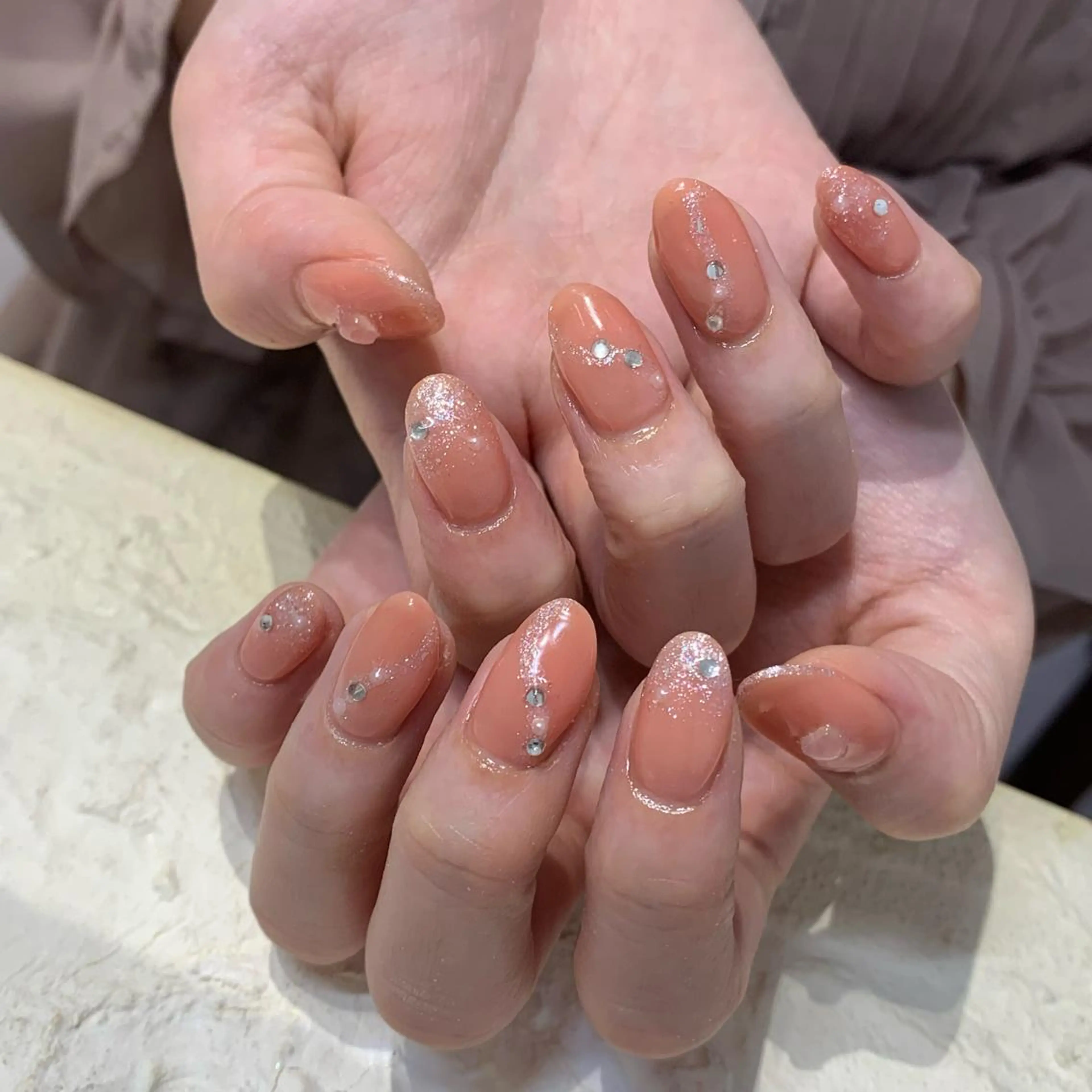 ネイル ハート キラキラネイル マキノ ユイのネイルデザイン