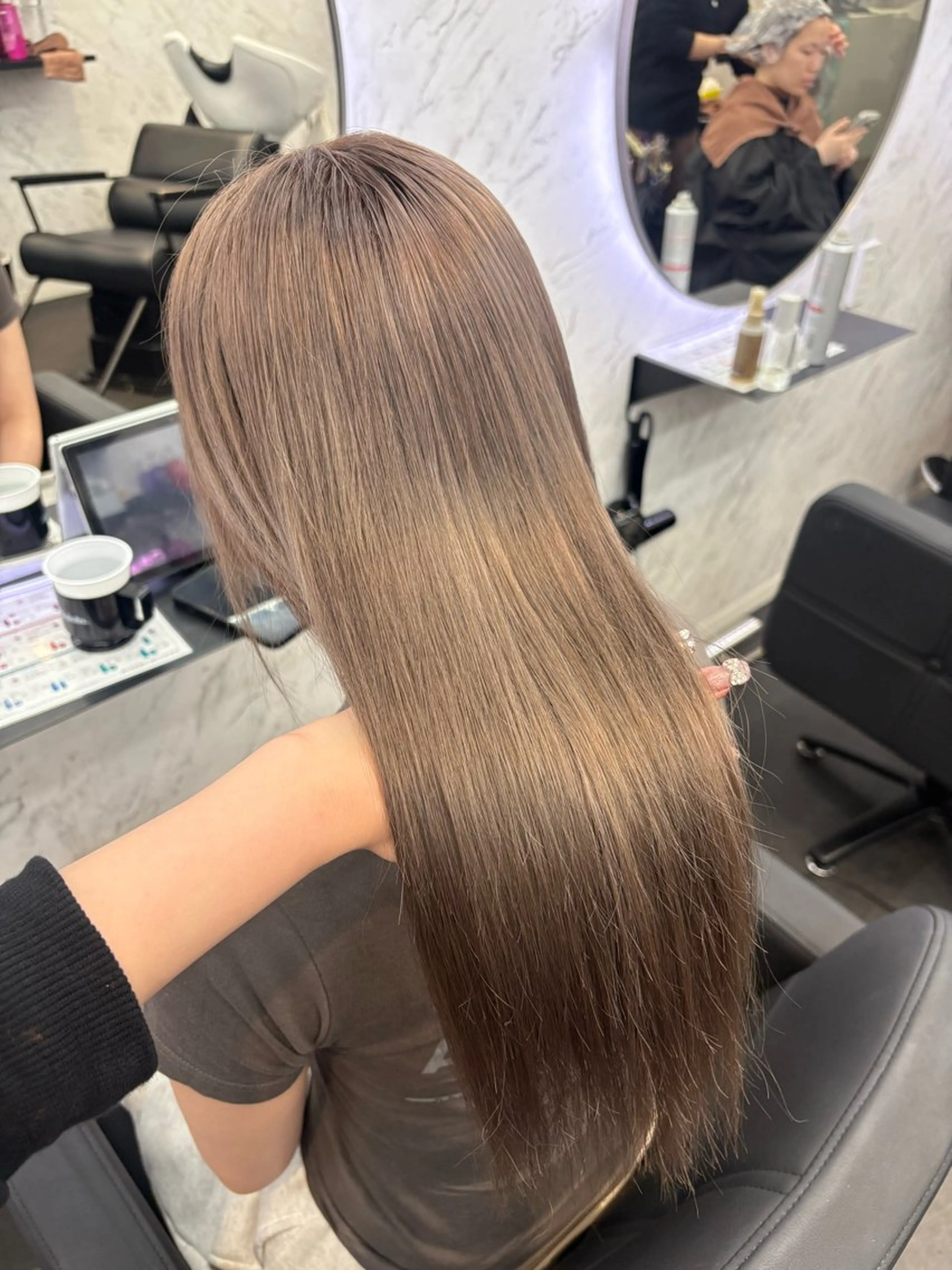 ロング カラー カット ヘアカラー 韓国ヘア🎀 /♡𝓝𝓸𝓪♡のヘアスタイル