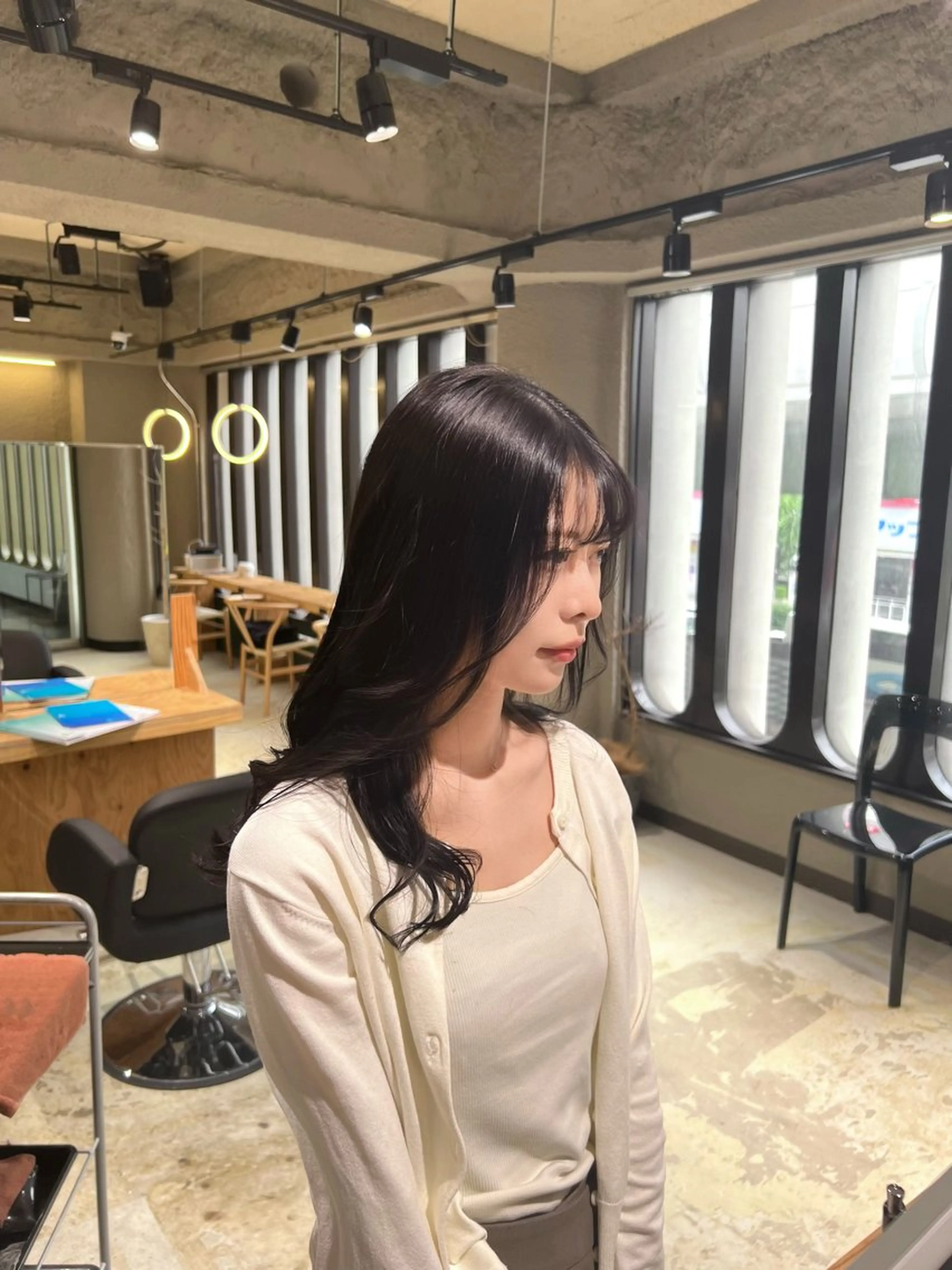 セミロング カラー 💖梅田レイヤー💖 副店長Tsubasaのヘアスタイル