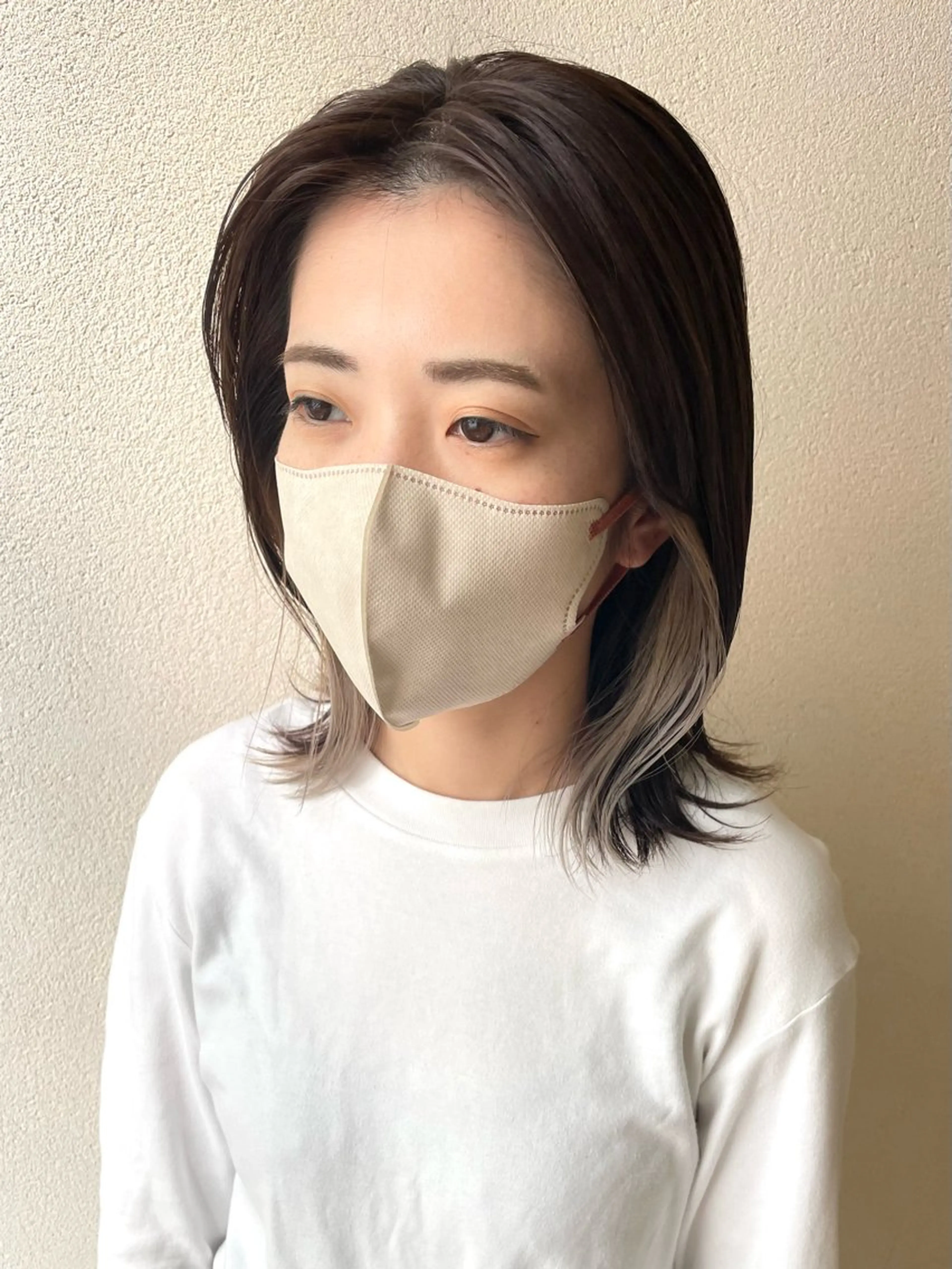 ミディアム カラー ベージュカラー イヤリングカラー ヘアカラー トリートメント 沢田 瞳のヘアスタイル