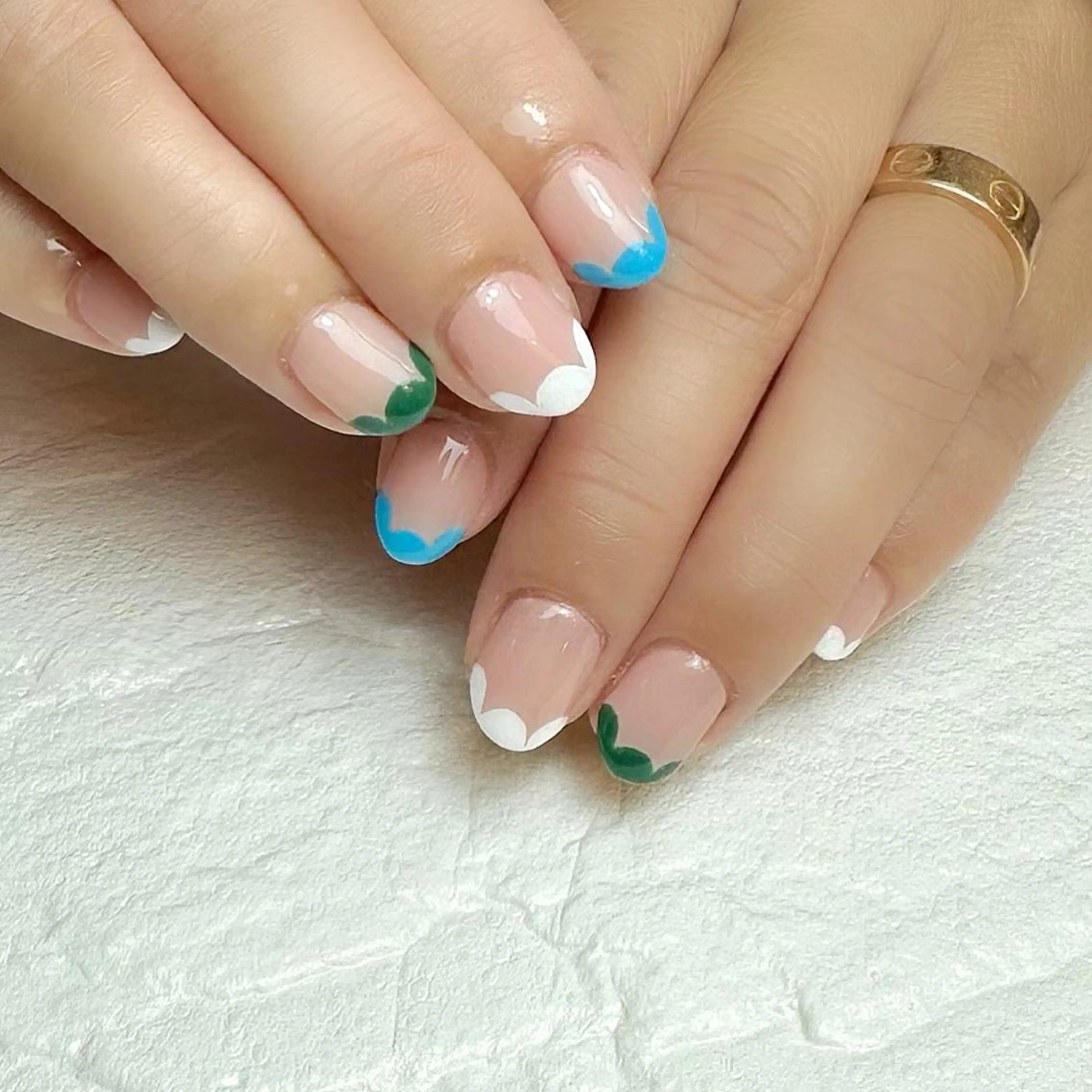 ネイル フレンチネイル ハンドネイル Nail ameria megu所属・ameria meguのネイルデザイン